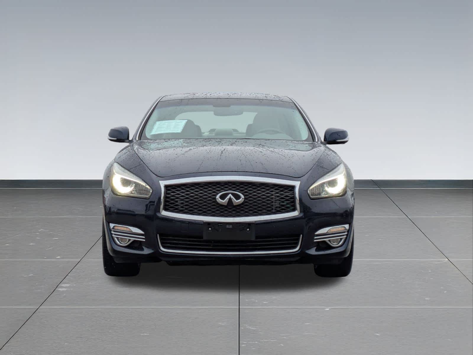 Thumbnail: 2016 INFINITI Q70 - 9