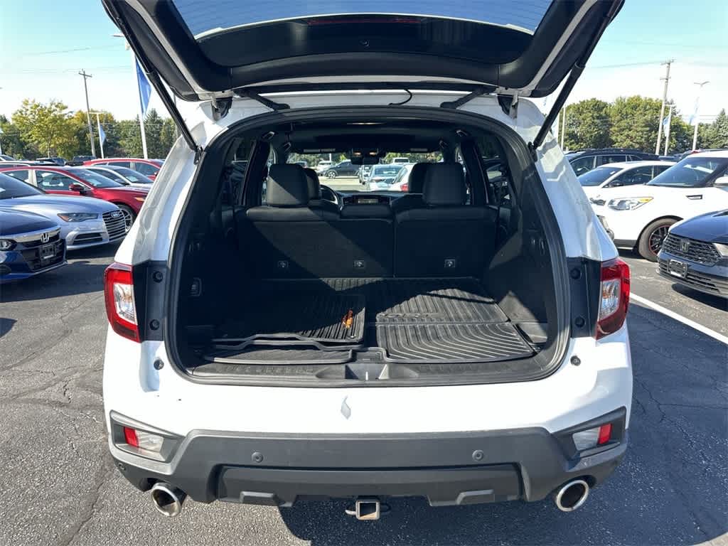 Thumbnail: 2023 Honda Passport - 16