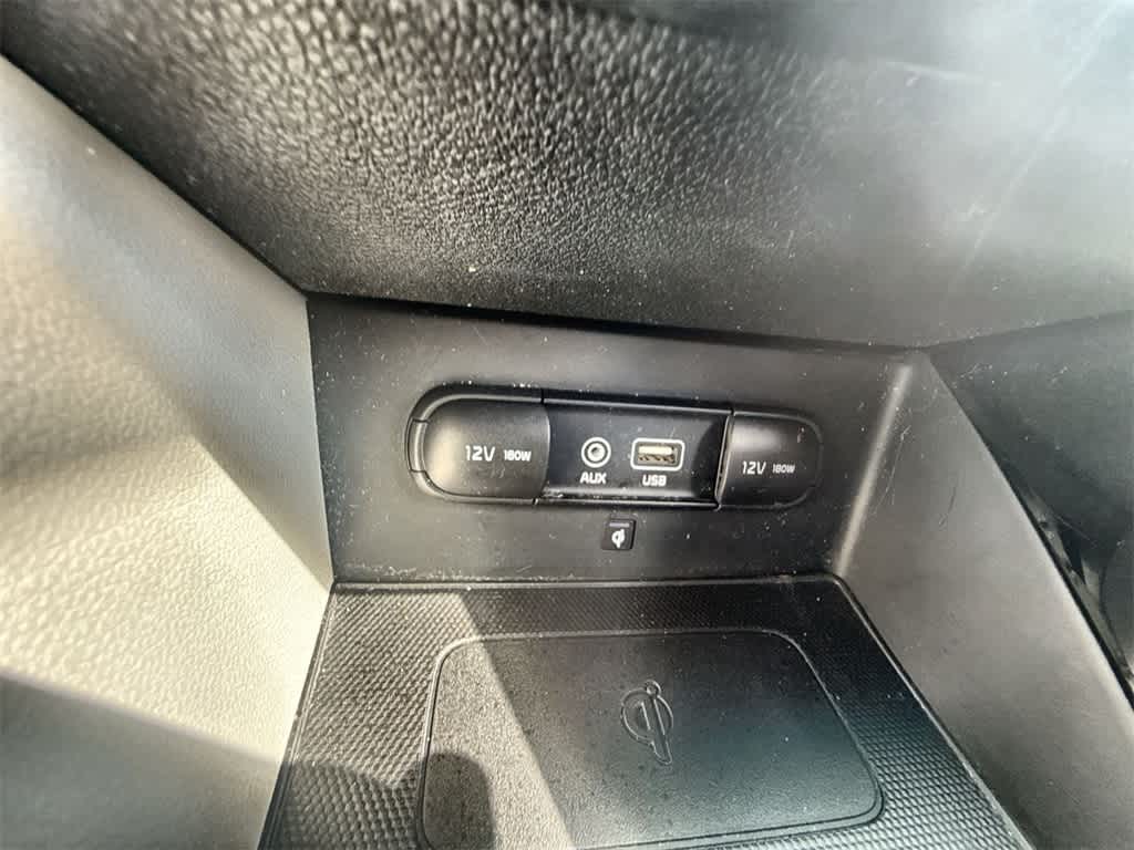 Thumbnail: 2019 Kia Niro - 30