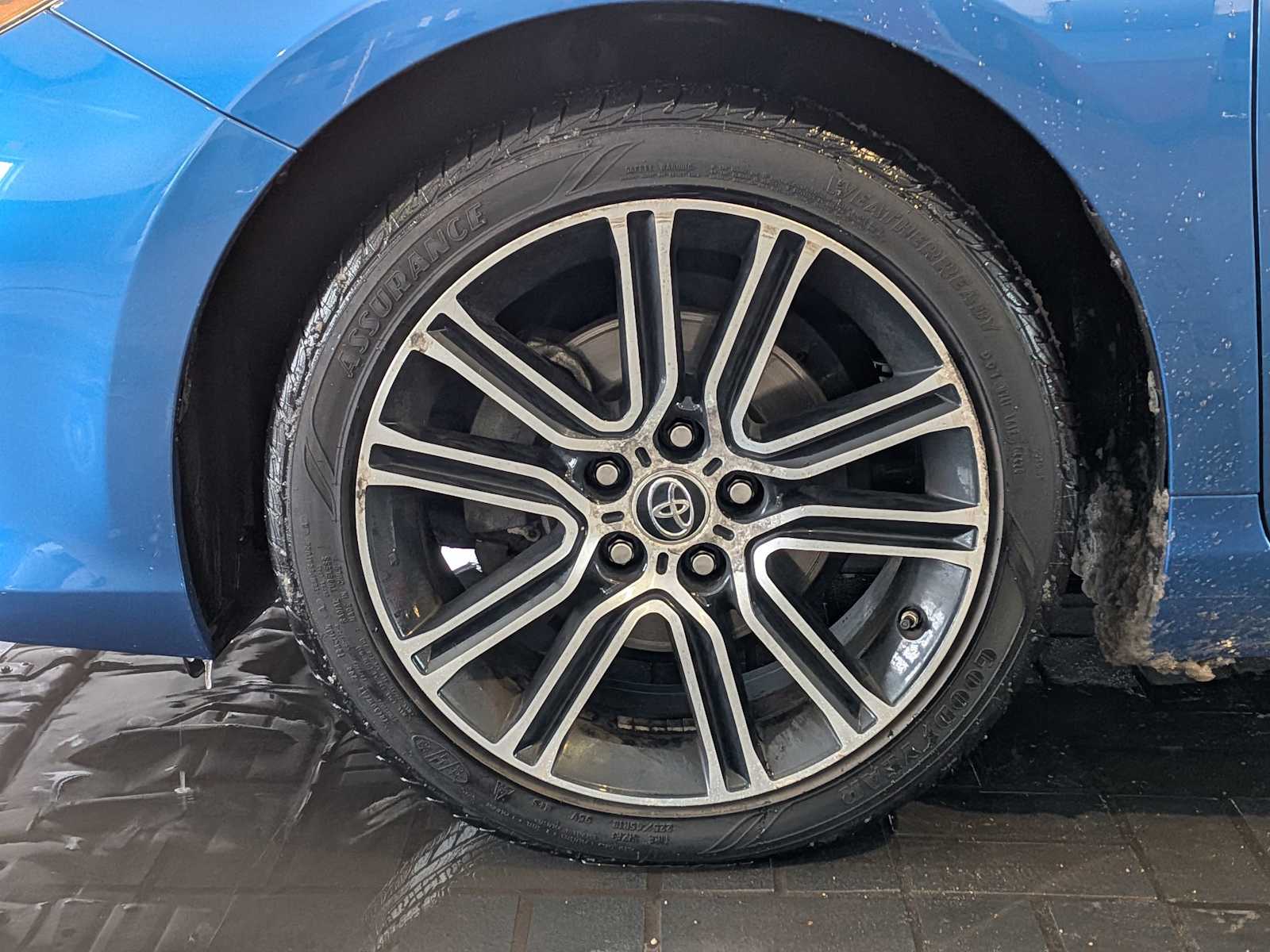 Thumbnail: 2016 Toyota Camry - 12