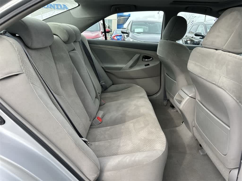 2008 Toyota Camry LE 18