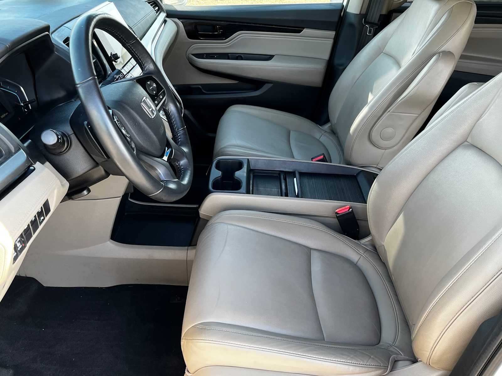 Thumbnail: 2023 Honda Odyssey - 14