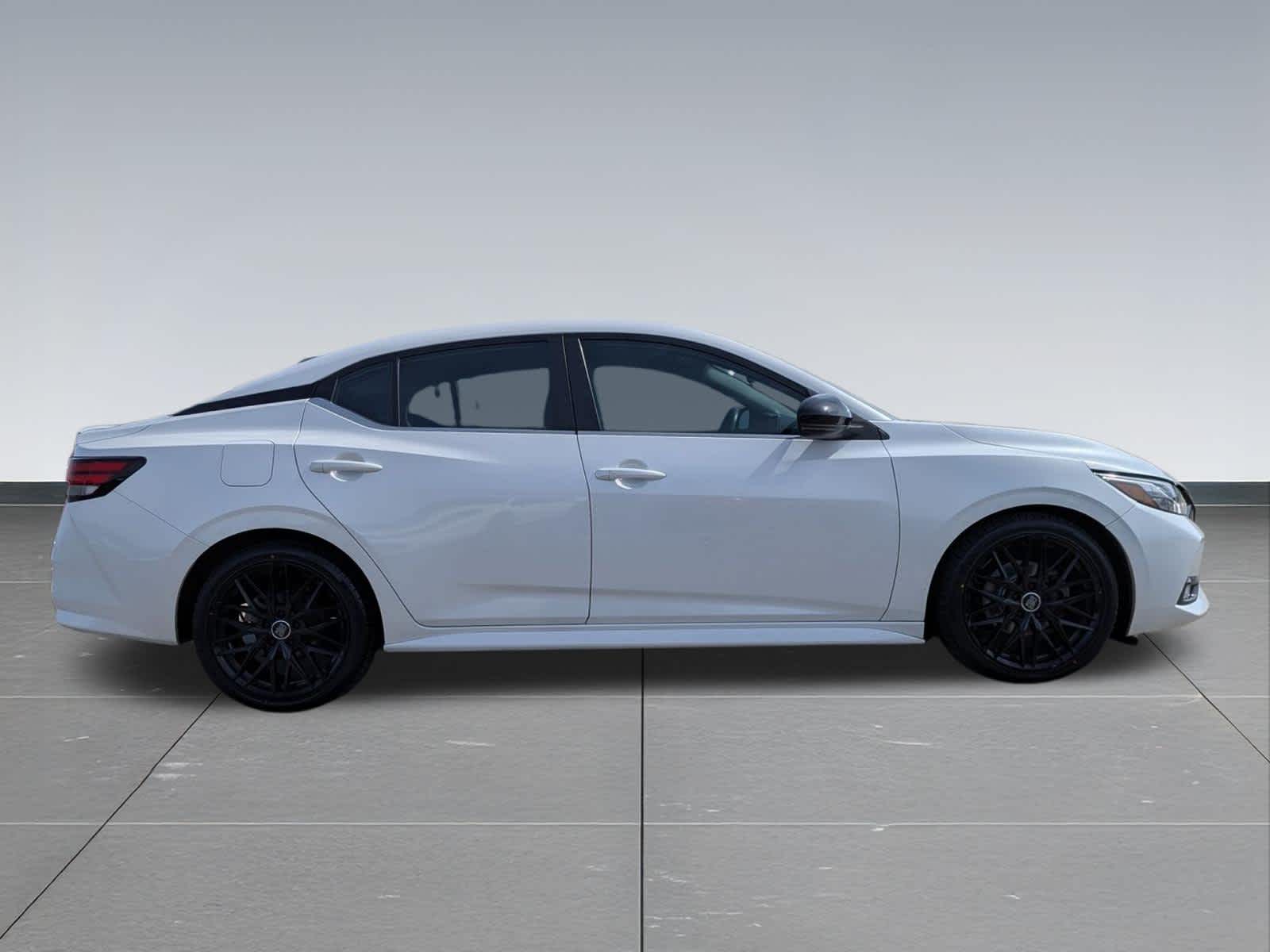 Thumbnail: 2020 Nissan Sentra - 5