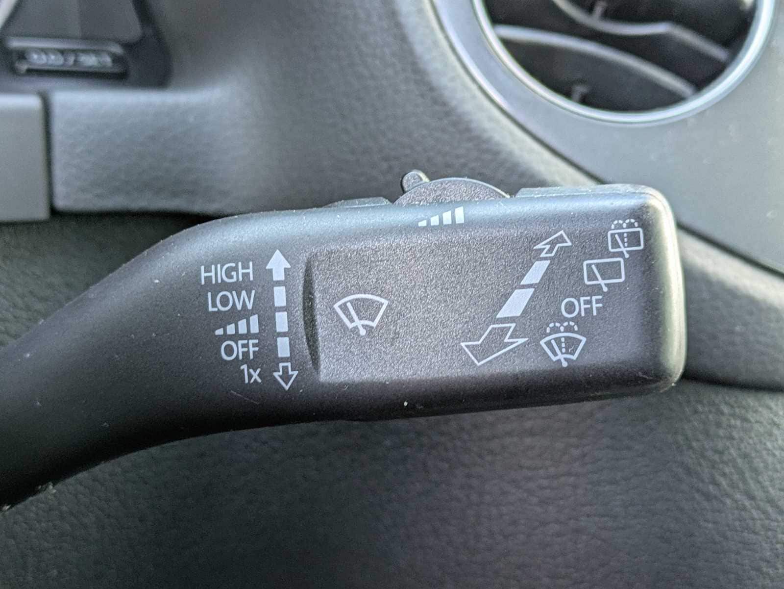 Thumbnail: 2016 Volkswagen Tiguan - 26