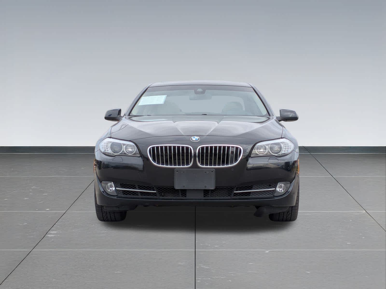 Thumbnail: 2013 BMW 5 Series - 9