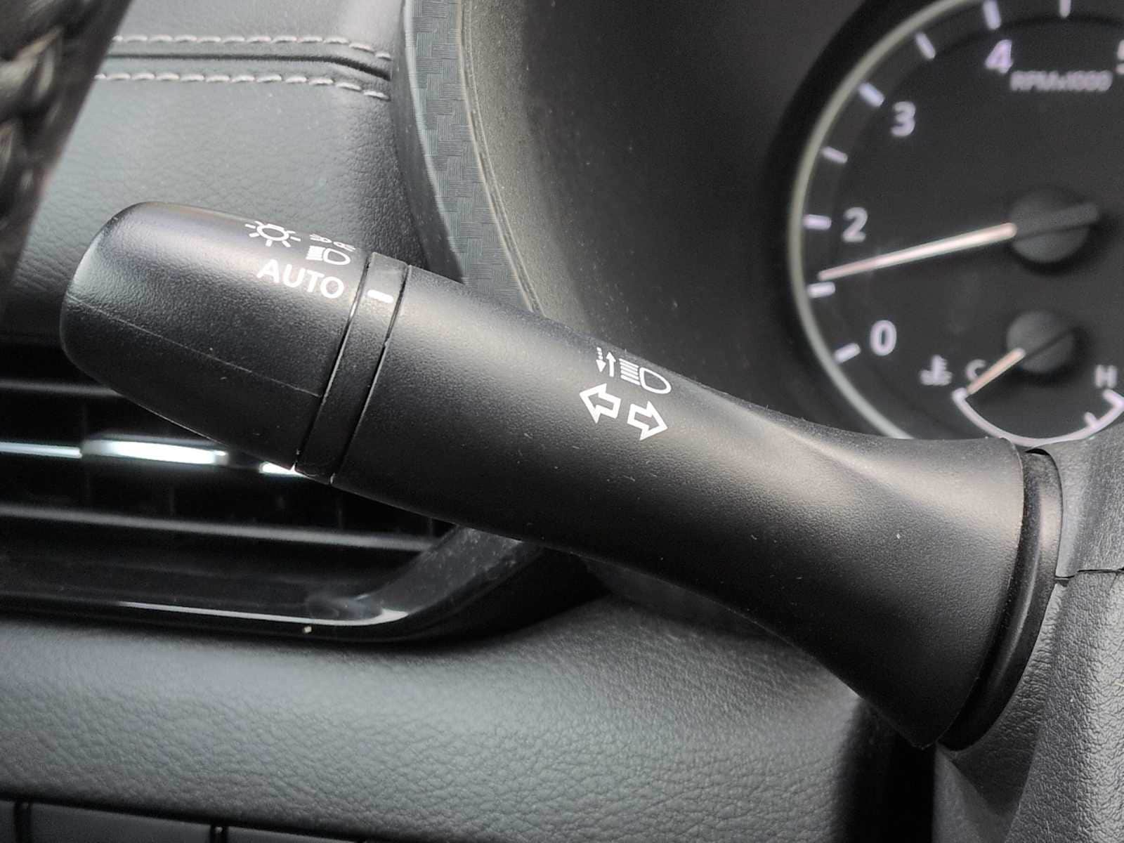 Thumbnail: 2020 Nissan Sentra - 25