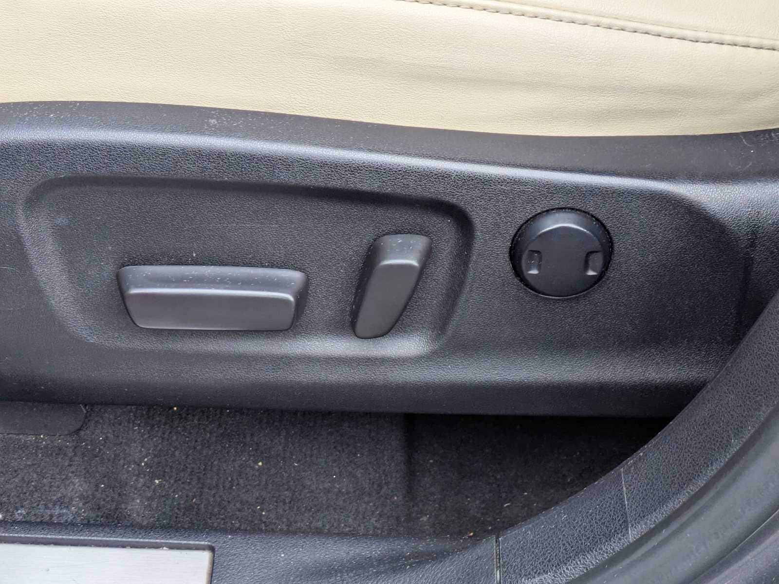 Thumbnail: 2021 Lexus RX - 17