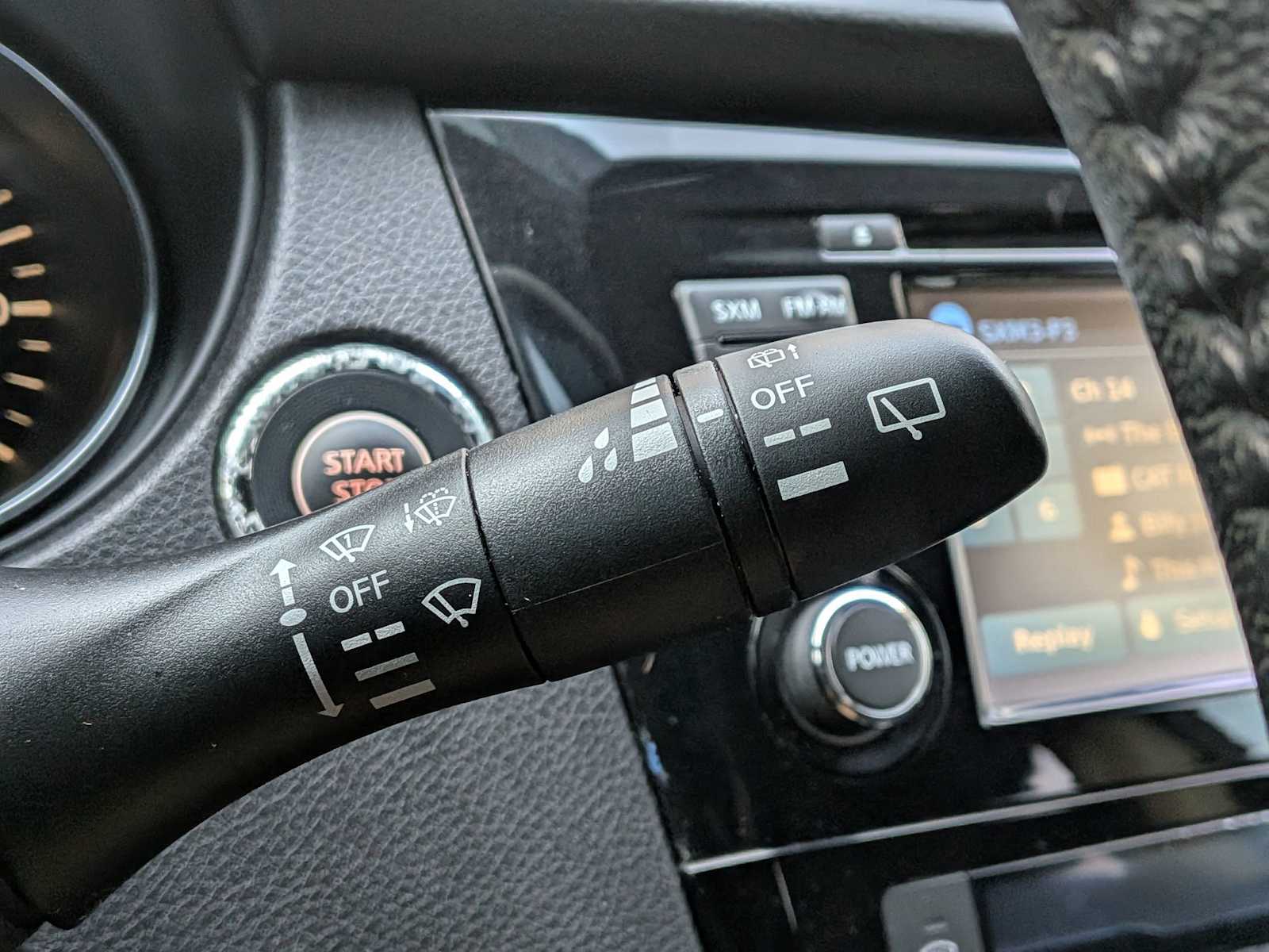 Thumbnail: 2015 Nissan Rogue - 26