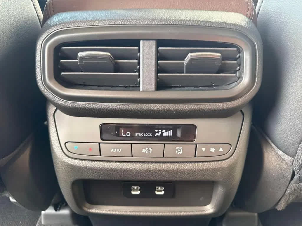 Thumbnail: 2026 Honda Pilot - 26