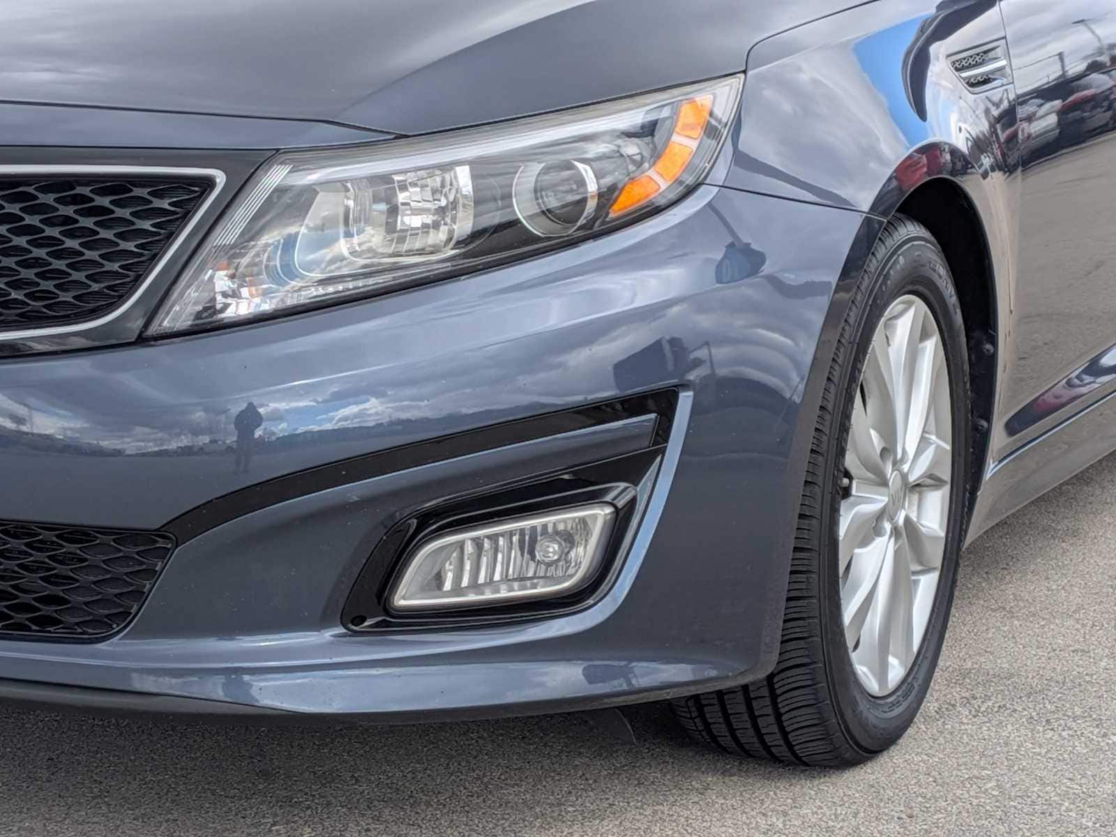 Thumbnail: 2015 Kia Optima - 11