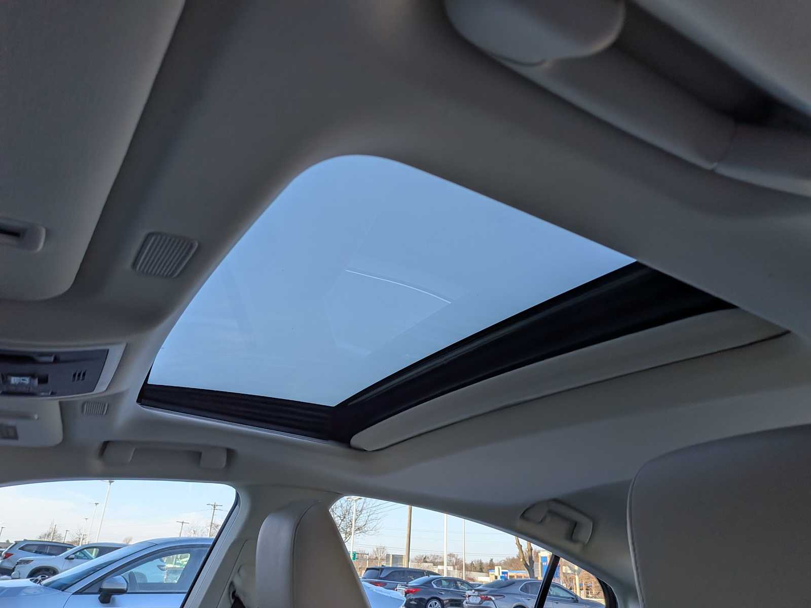 Thumbnail: 2019 Lexus ES - 19