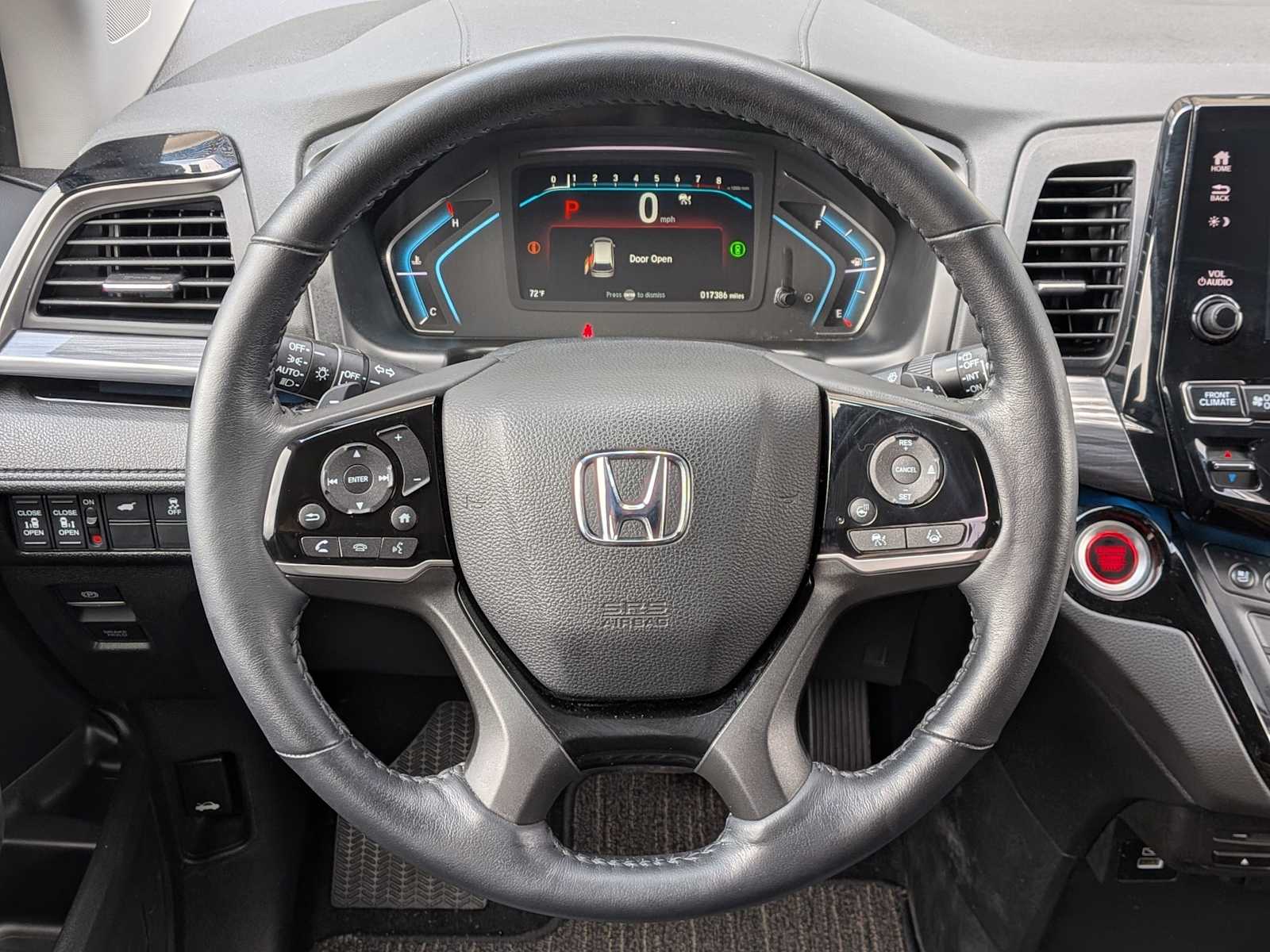 Thumbnail: 2023 Honda Odyssey - 32