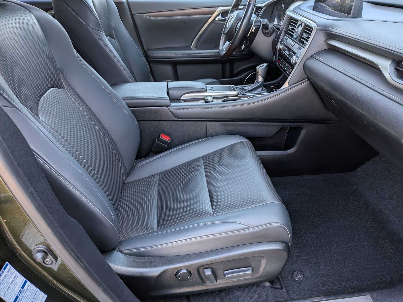 Thumbnail: 2021 Lexus RX - 21