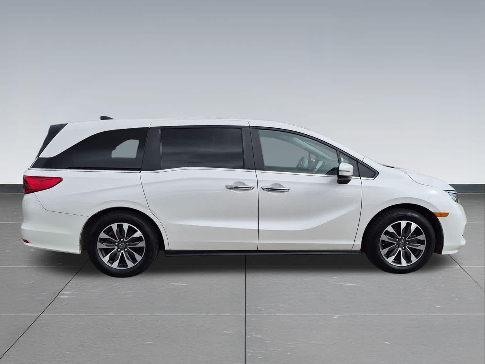 2024 Honda Odyssey EX-L - Photo 7
