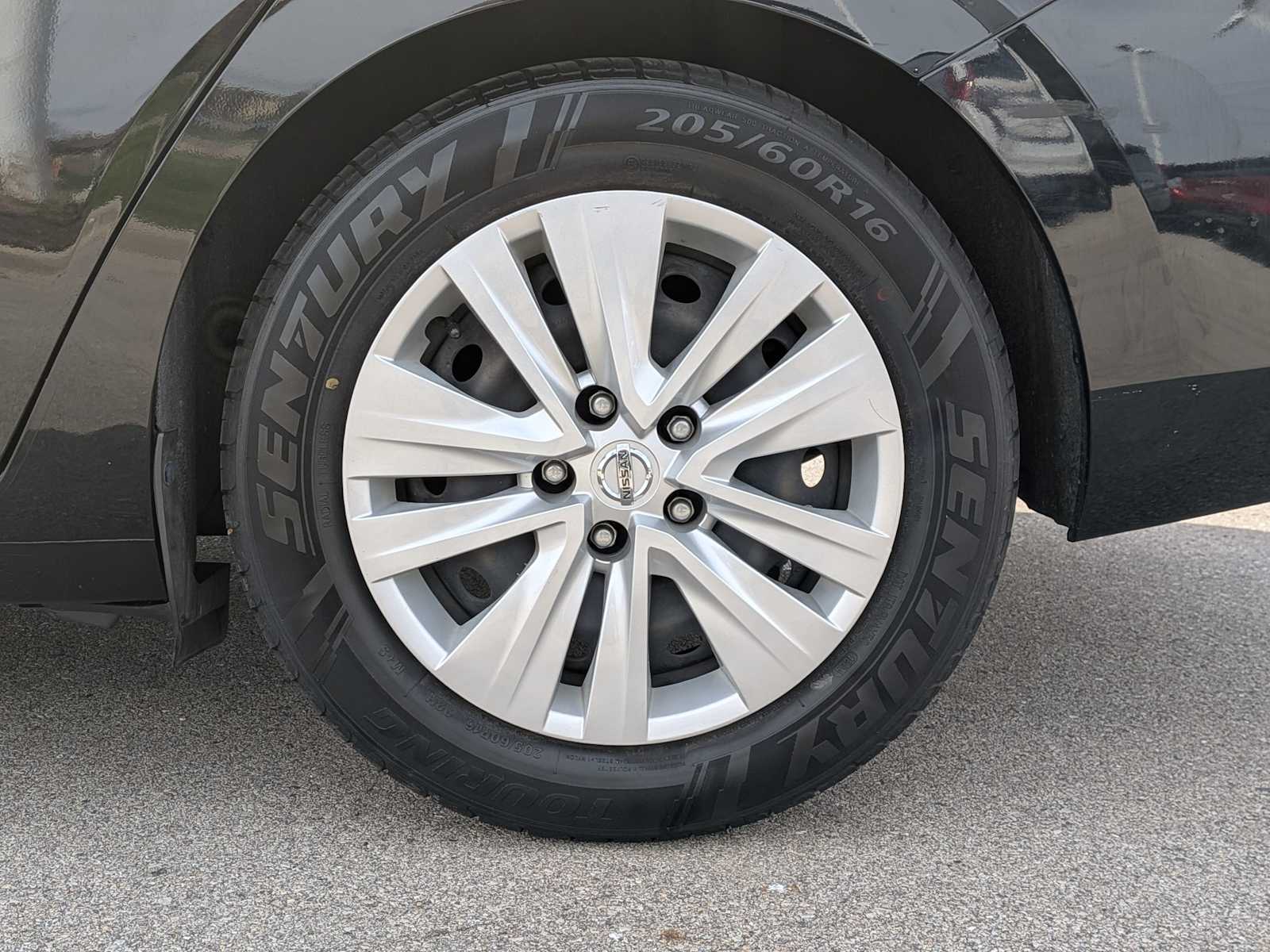 Thumbnail: 2020 Nissan Sentra - 13