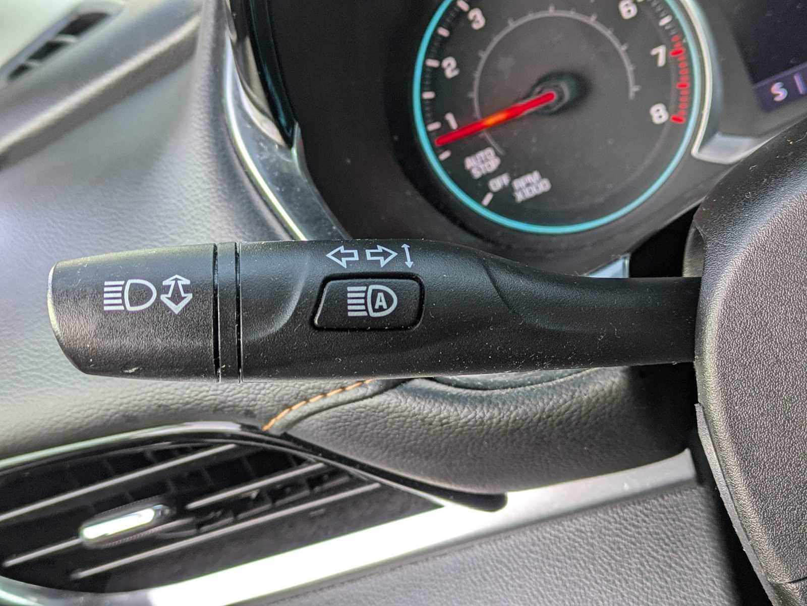 Thumbnail: 2021 Chevrolet Traverse - 25