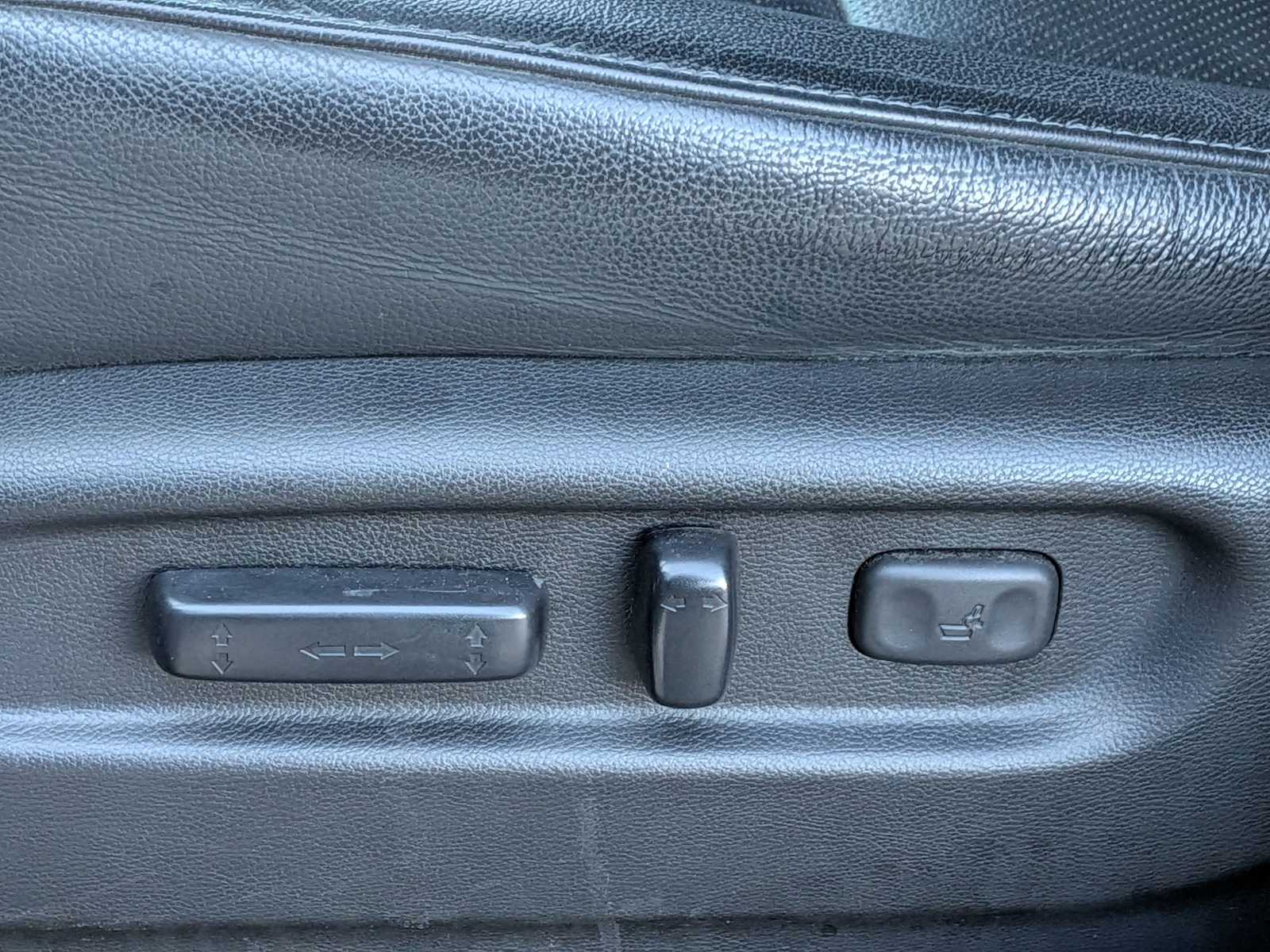 Thumbnail: 2018 Honda Pilot - 17