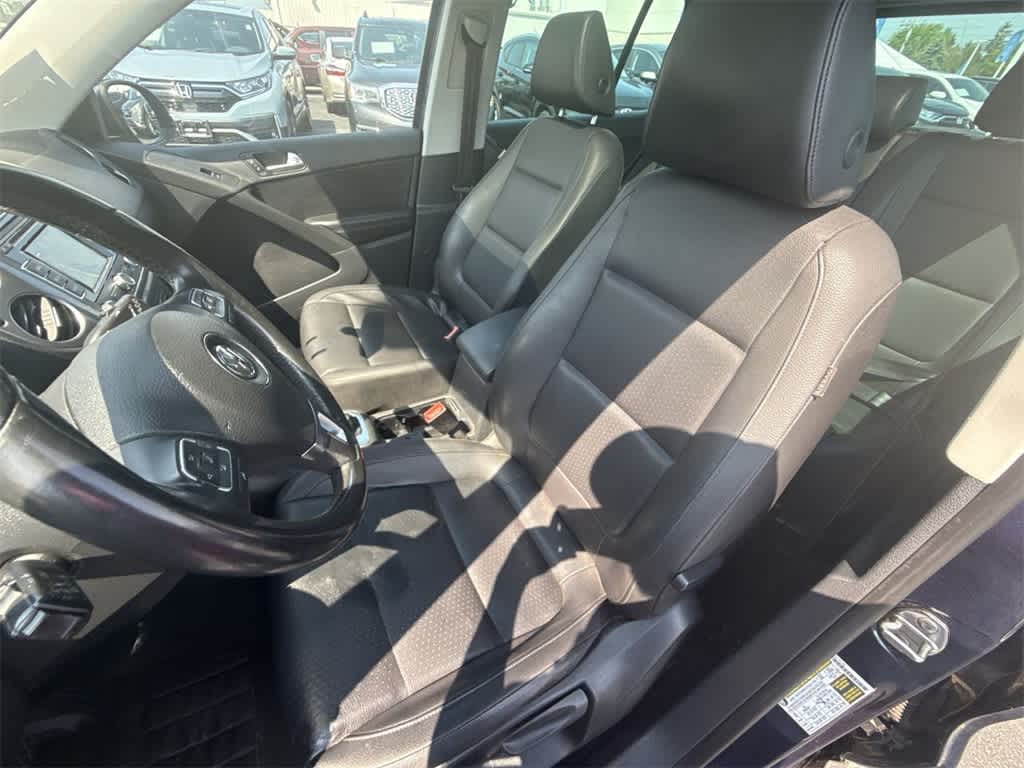 2012 Volkswagen Tiguan SE 15