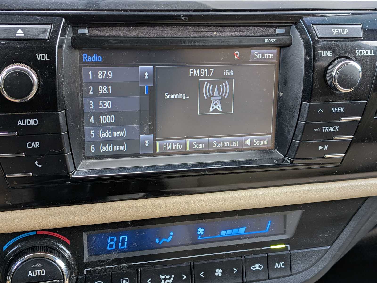 Thumbnail: 2016 Toyota Corolla - 25