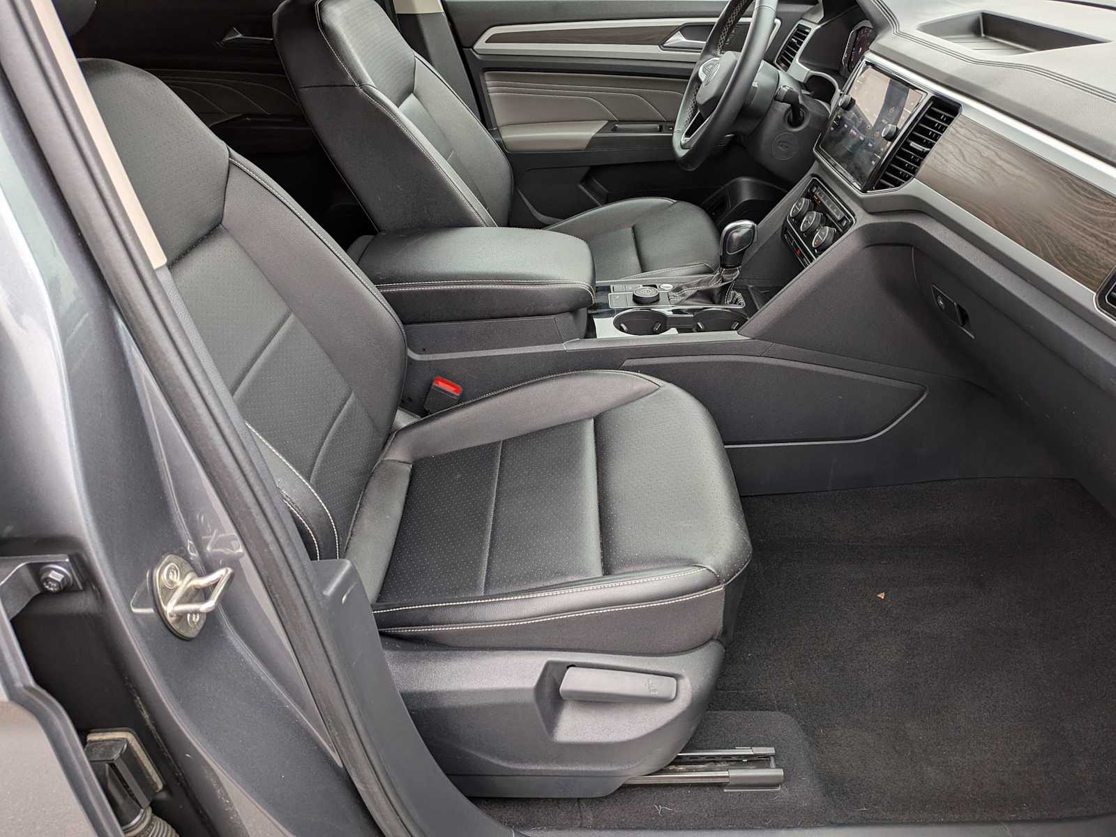 Thumbnail: 2022 Volkswagen Atlas - 20