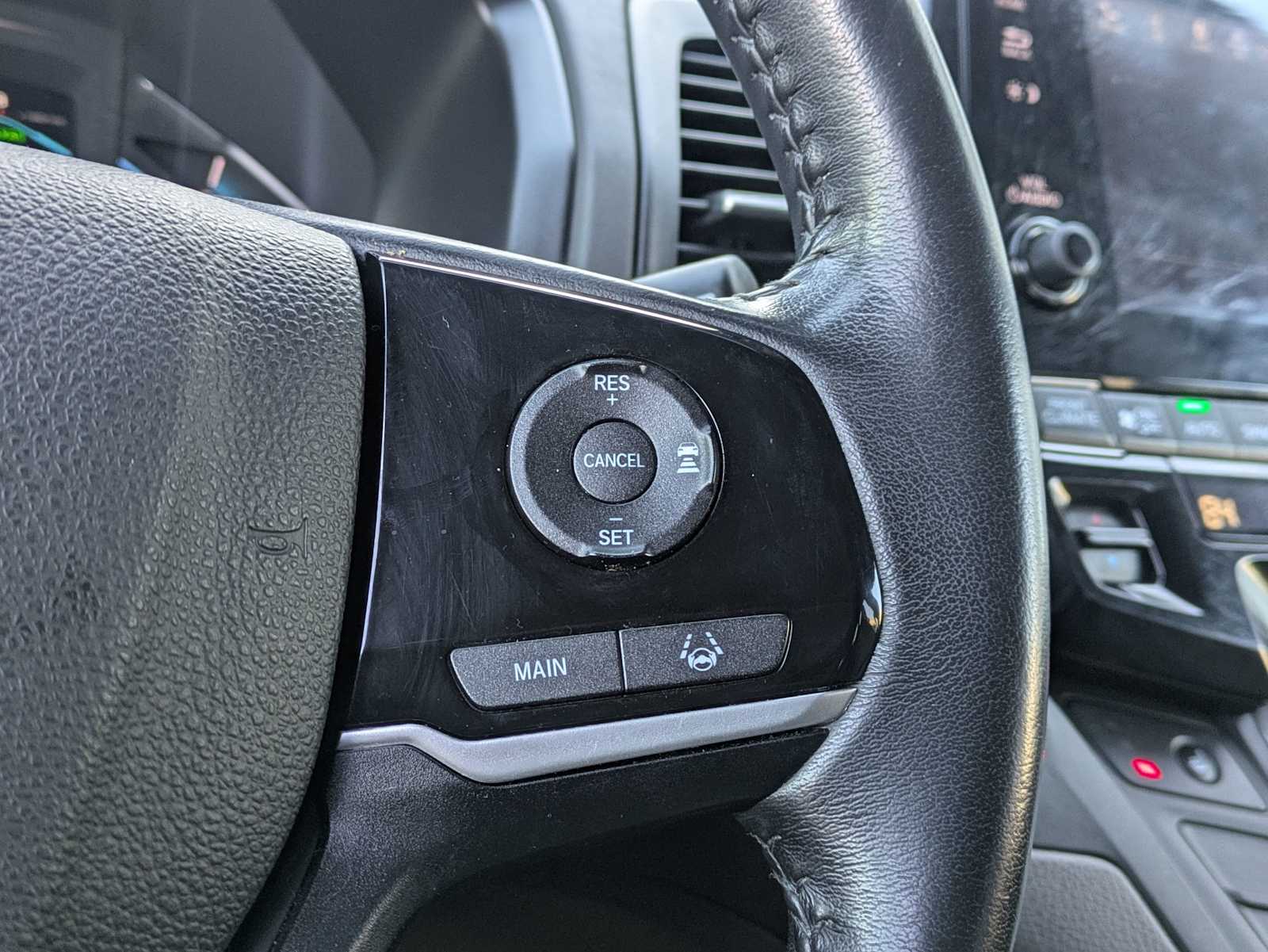 Thumbnail: 2019 Honda Odyssey - 24