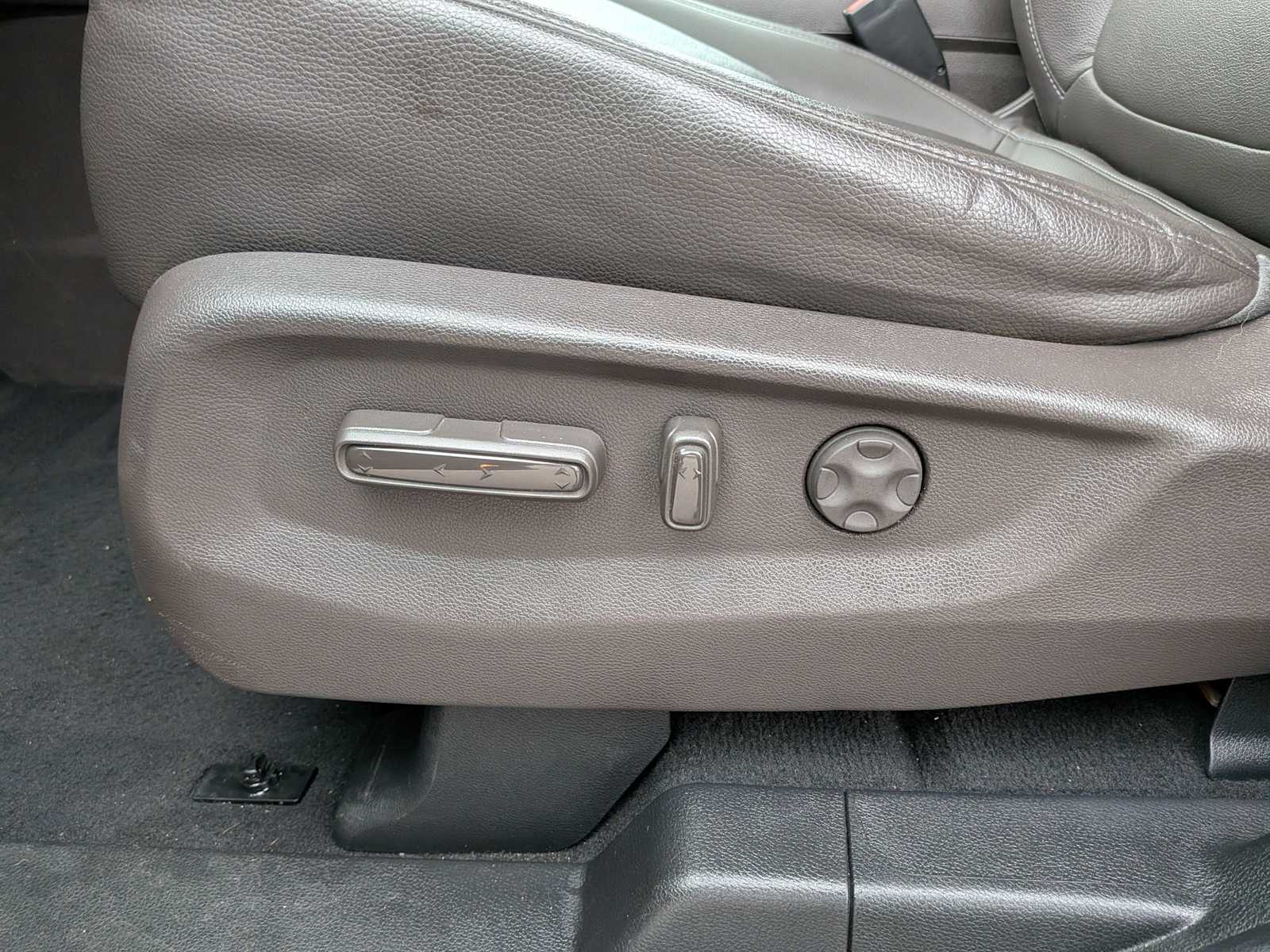 Thumbnail: 2022 Honda Odyssey - 15