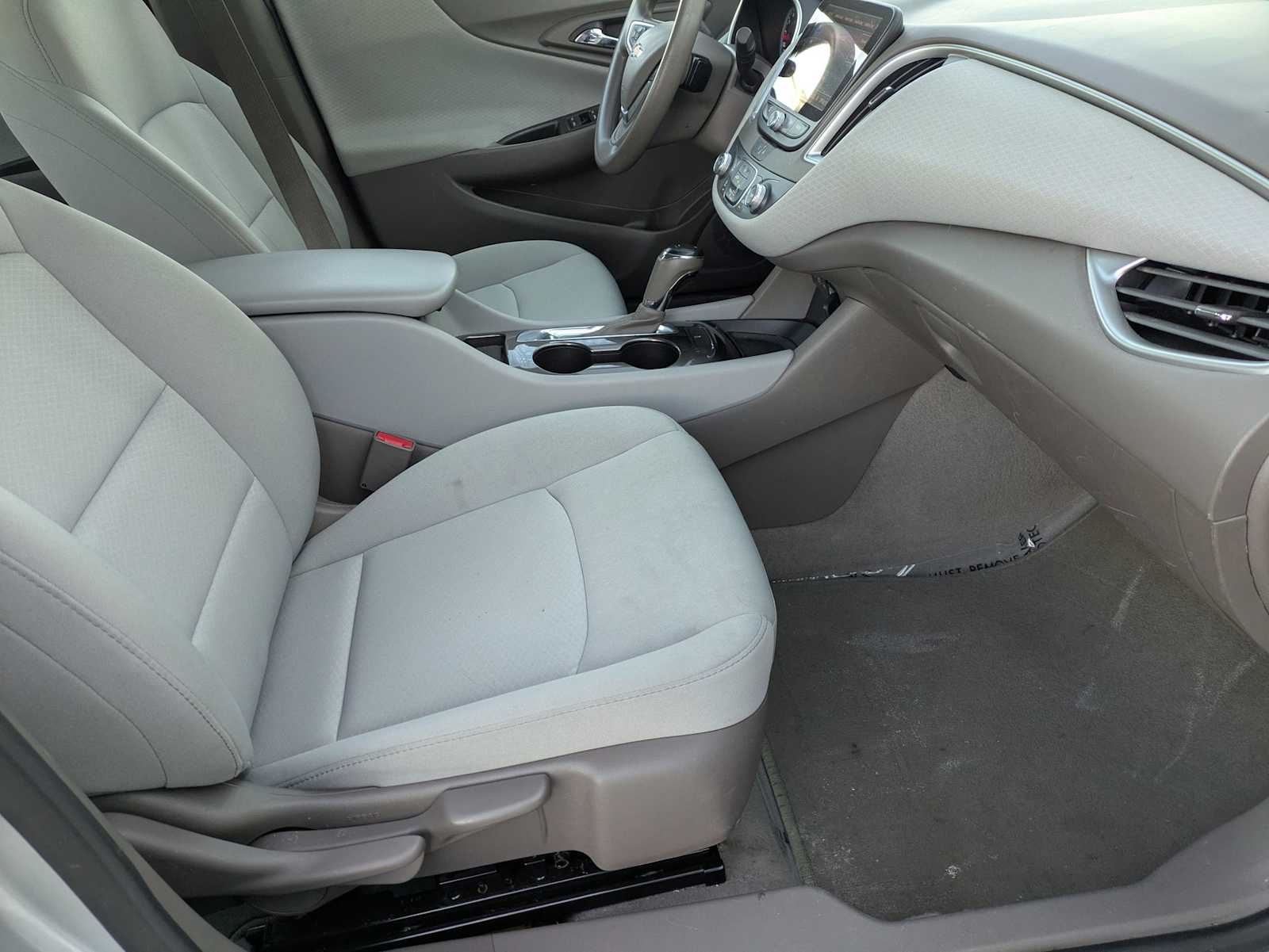 Thumbnail: 2020 Chevrolet Malibu - 19