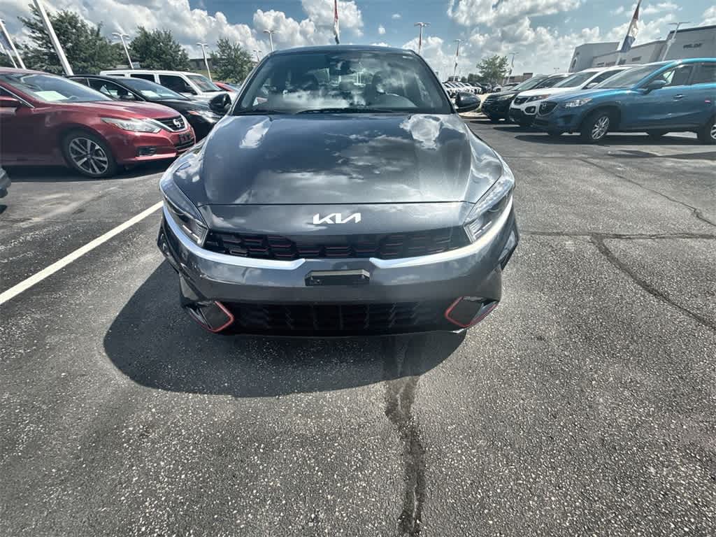 Thumbnail: 2023 Kia Forte - 9