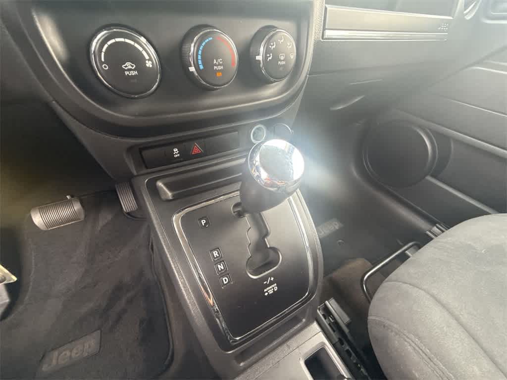 Thumbnail: 2014 Jeep Patriot - 29