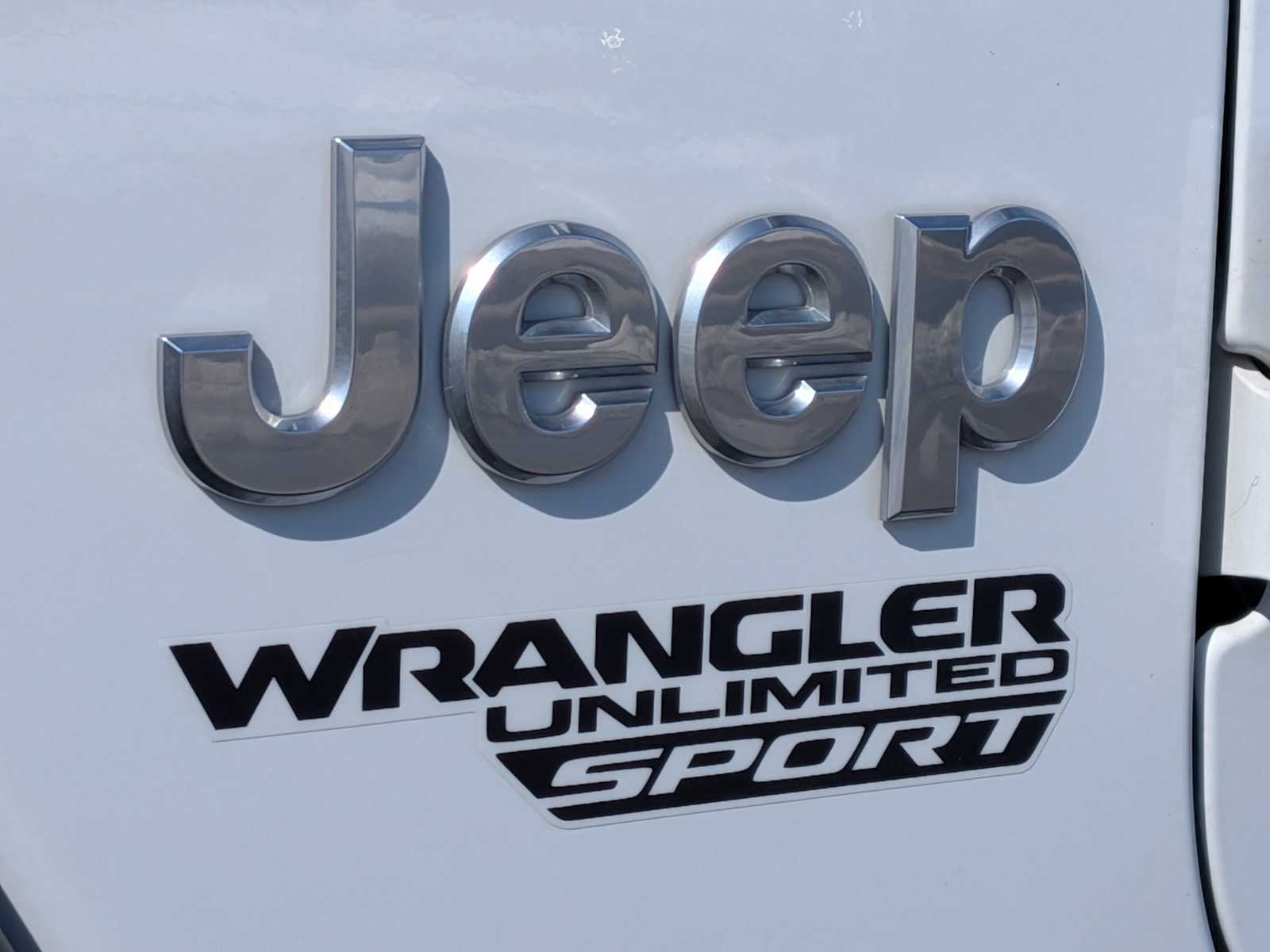 Thumbnail: 2021 Jeep Wrangler - 11