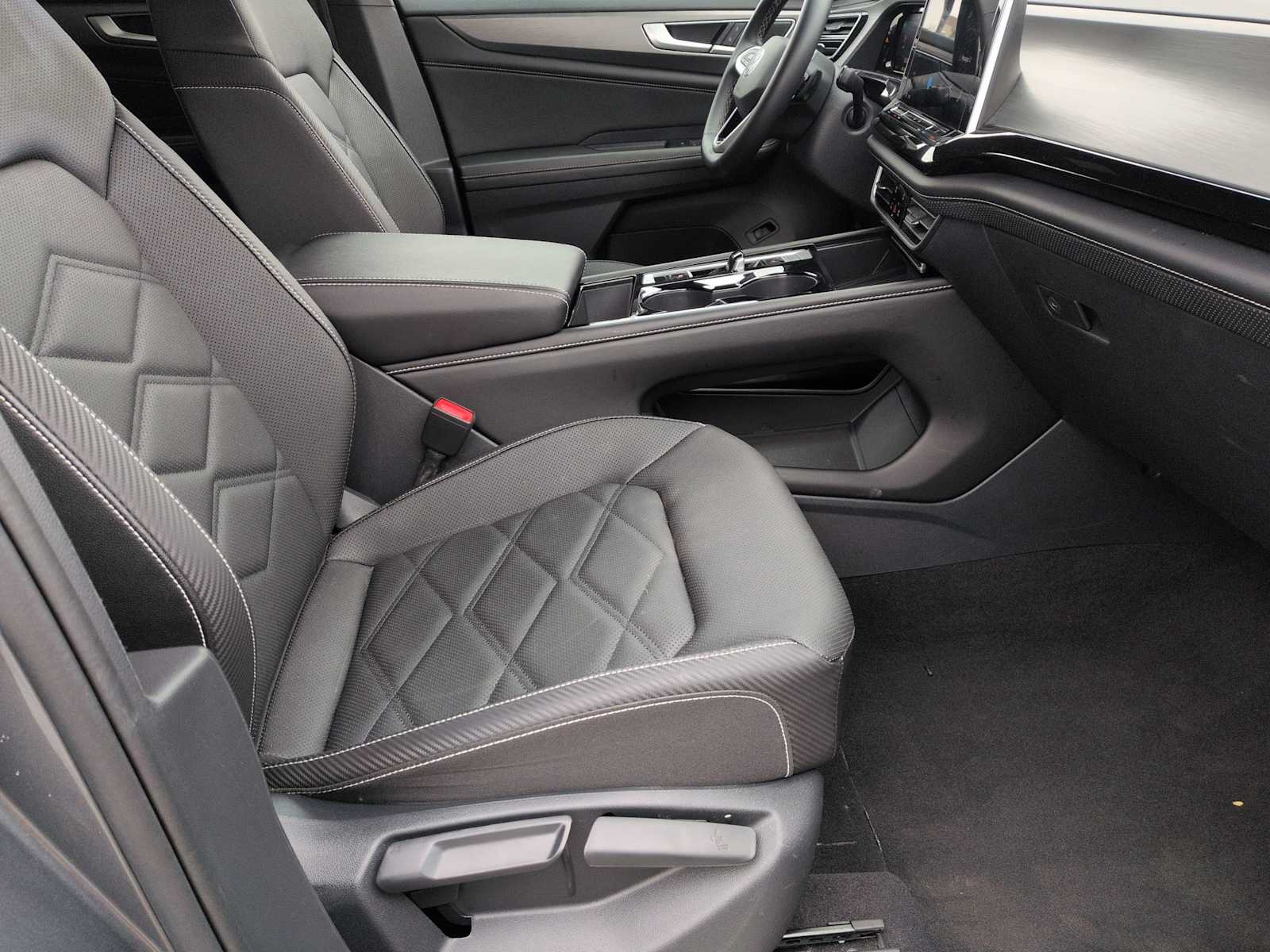 Thumbnail: 2025 Volkswagen Atlas - 21