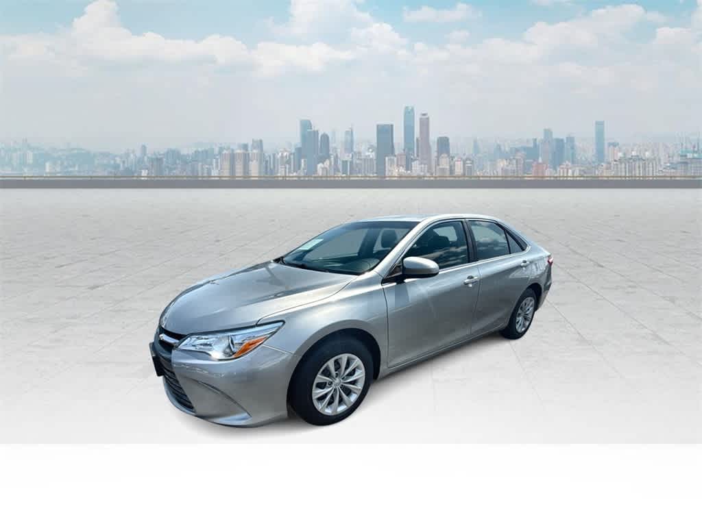 2015 Toyota Camry LE -
                  Waukesha, WI
