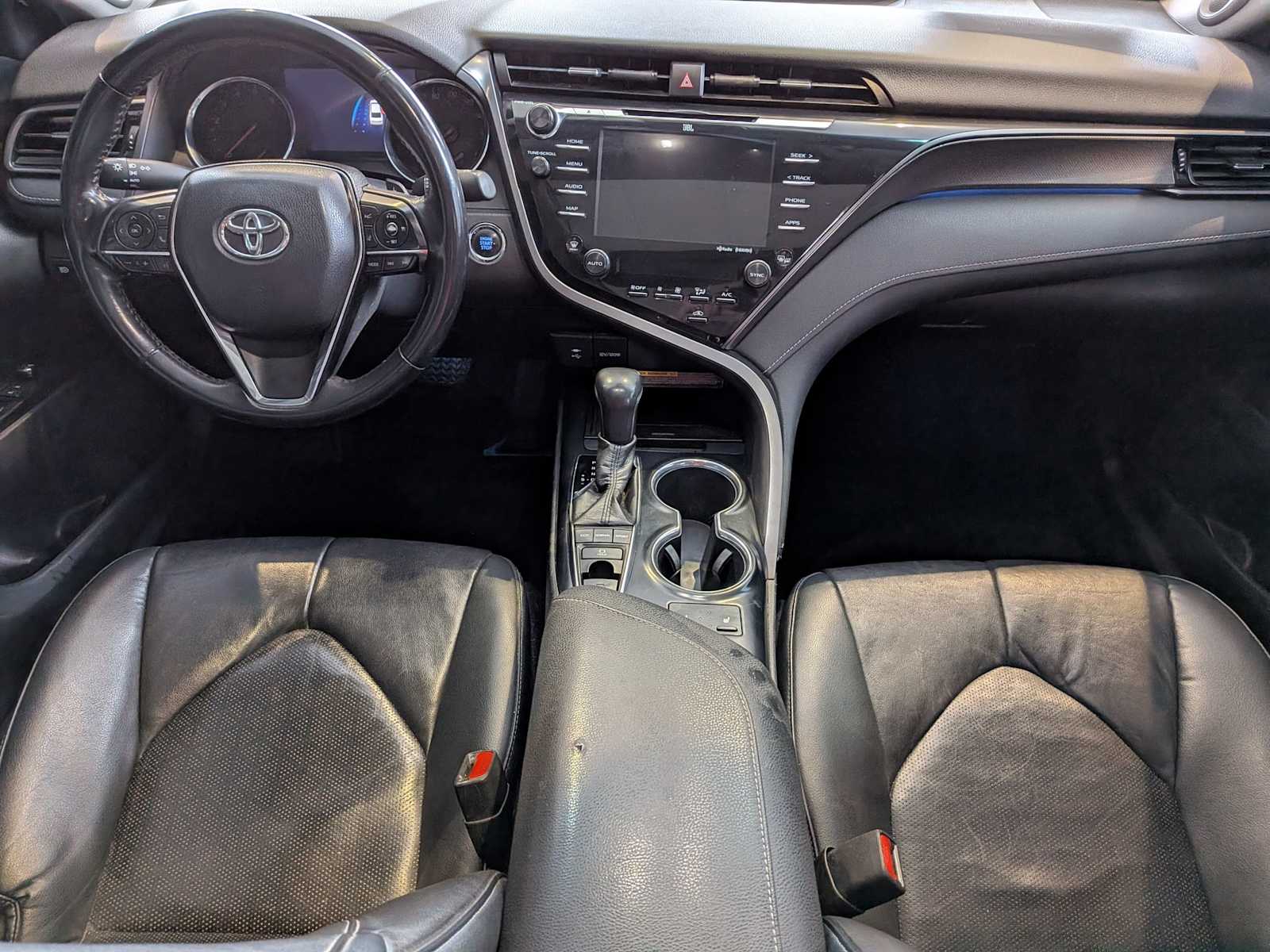 Thumbnail: 2019 Toyota Camry - 14