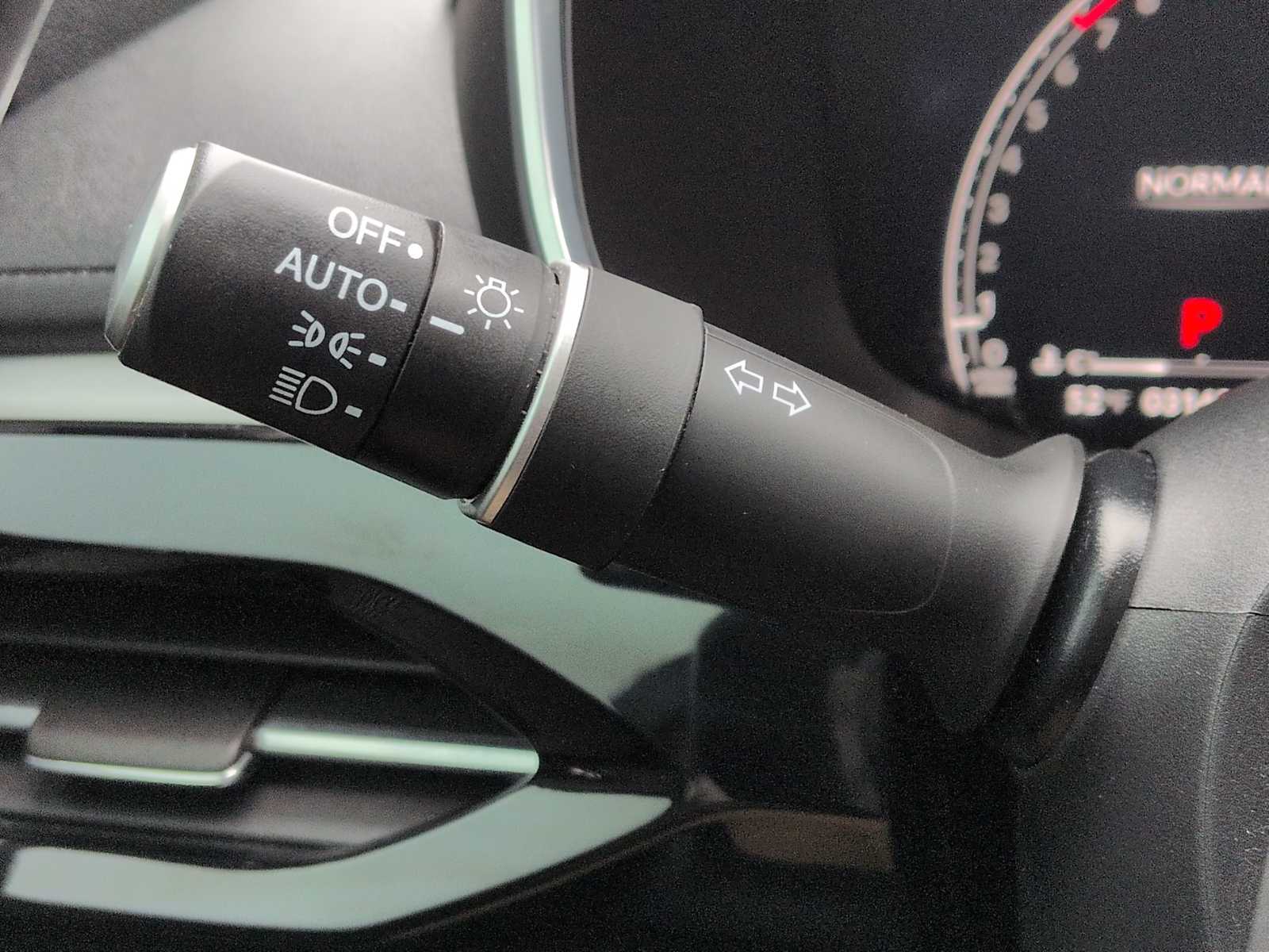 Thumbnail: 2023 Acura MDX - 28