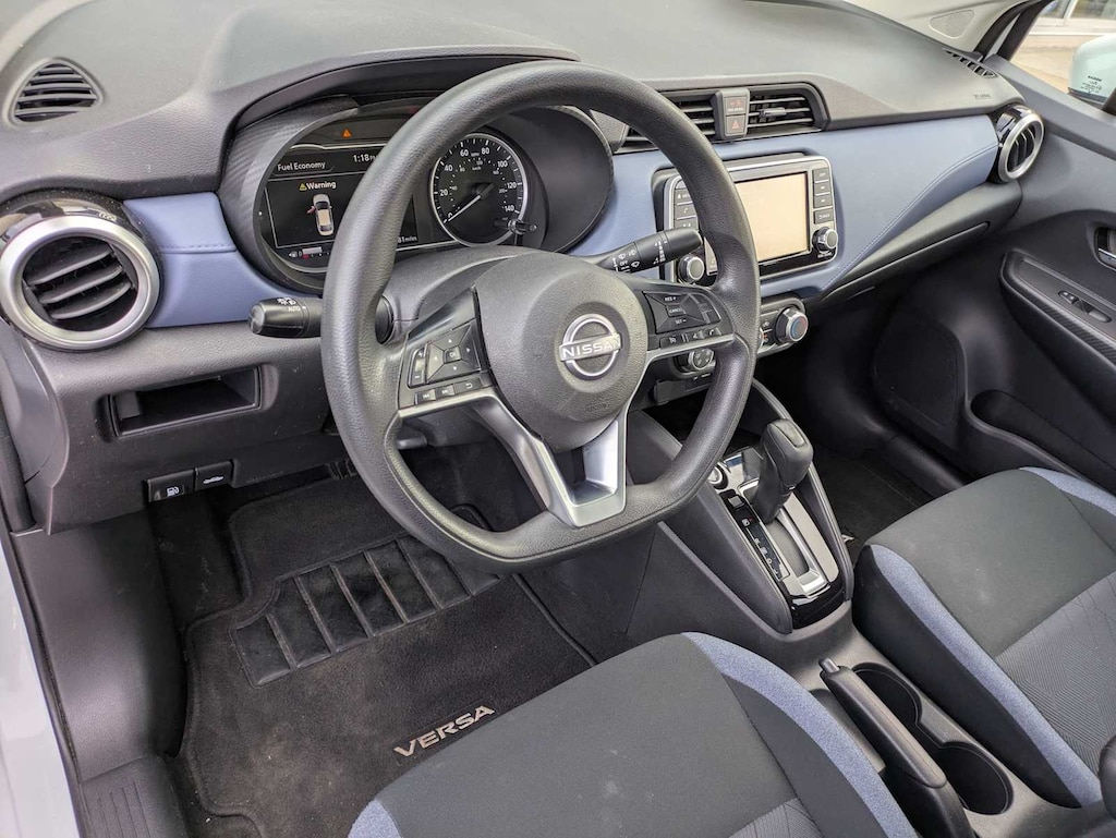 Used 2023 Nissan Versa 1.6 SV Sedan
