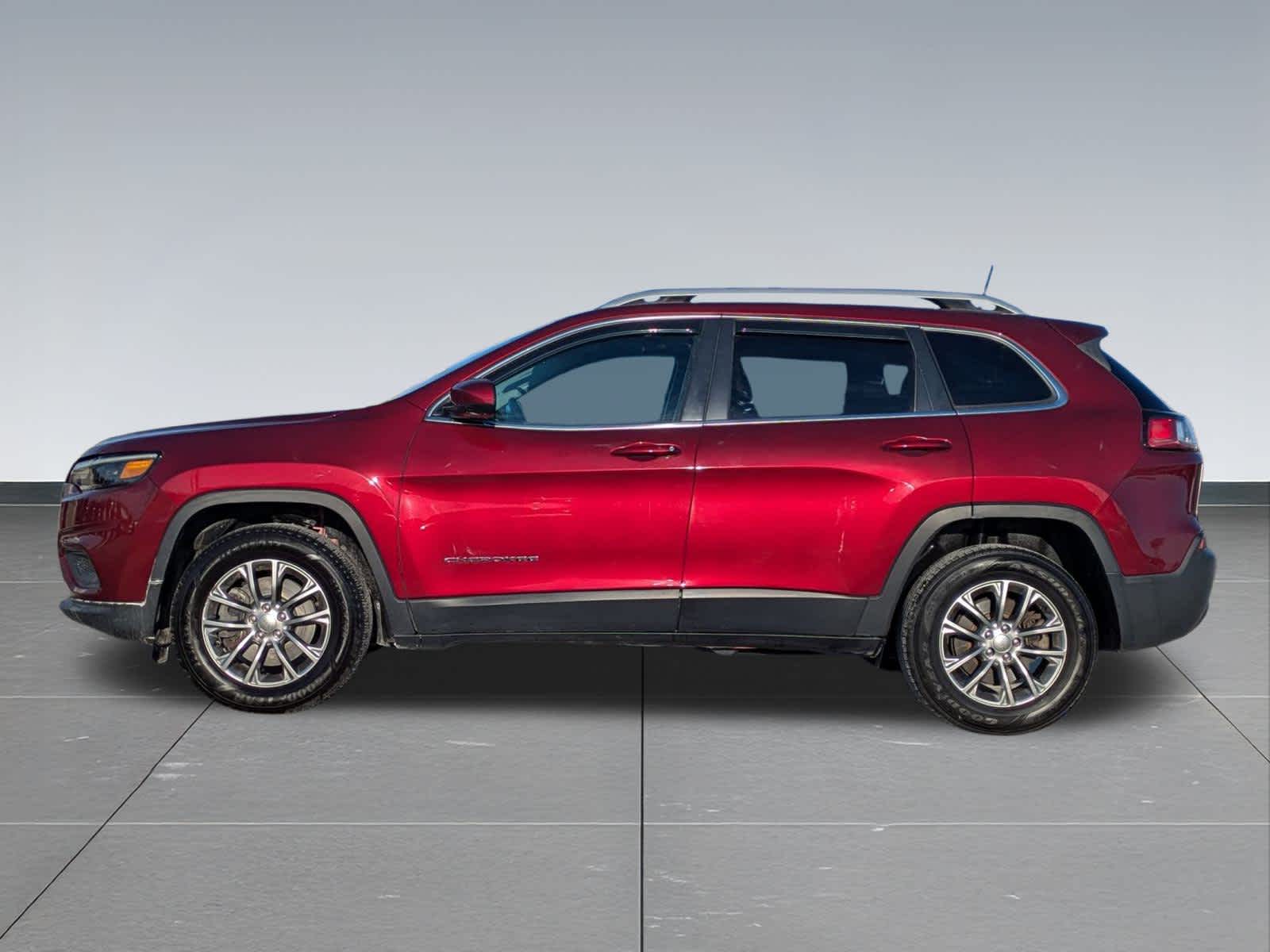 Thumbnail: 2019 Jeep Cherokee - 3