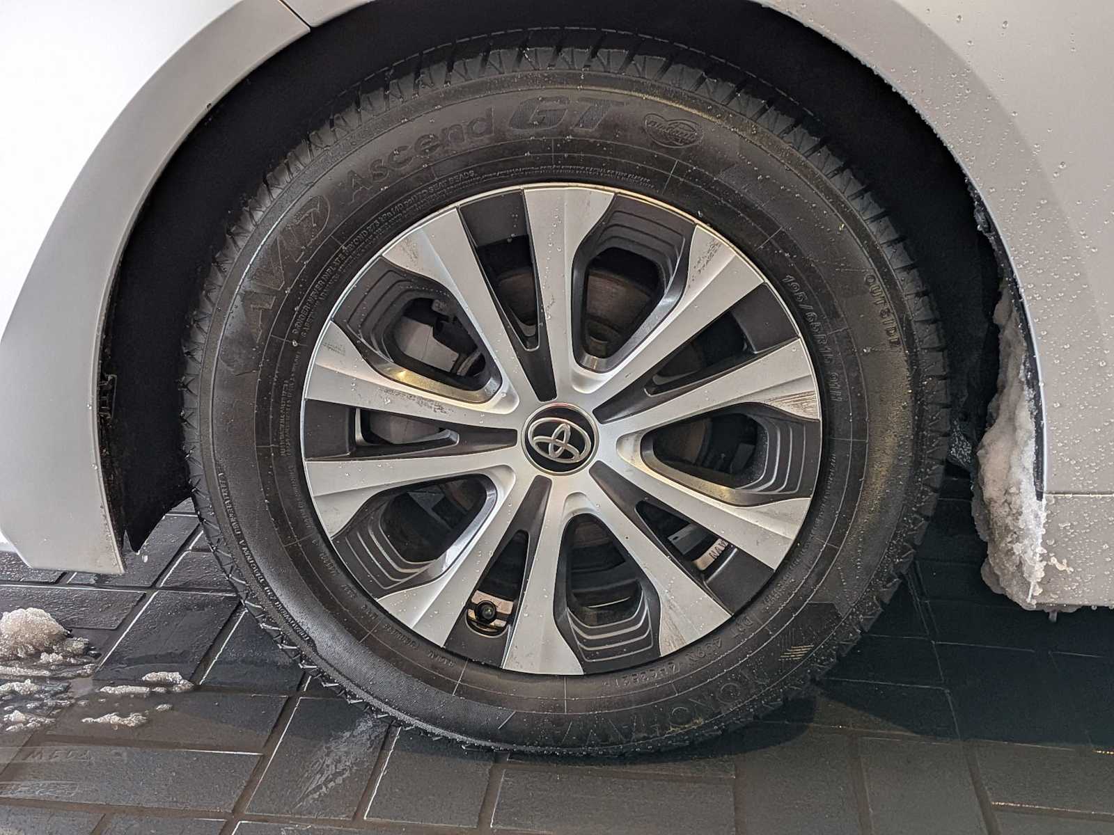 Thumbnail: 2022 Toyota Corolla - 13