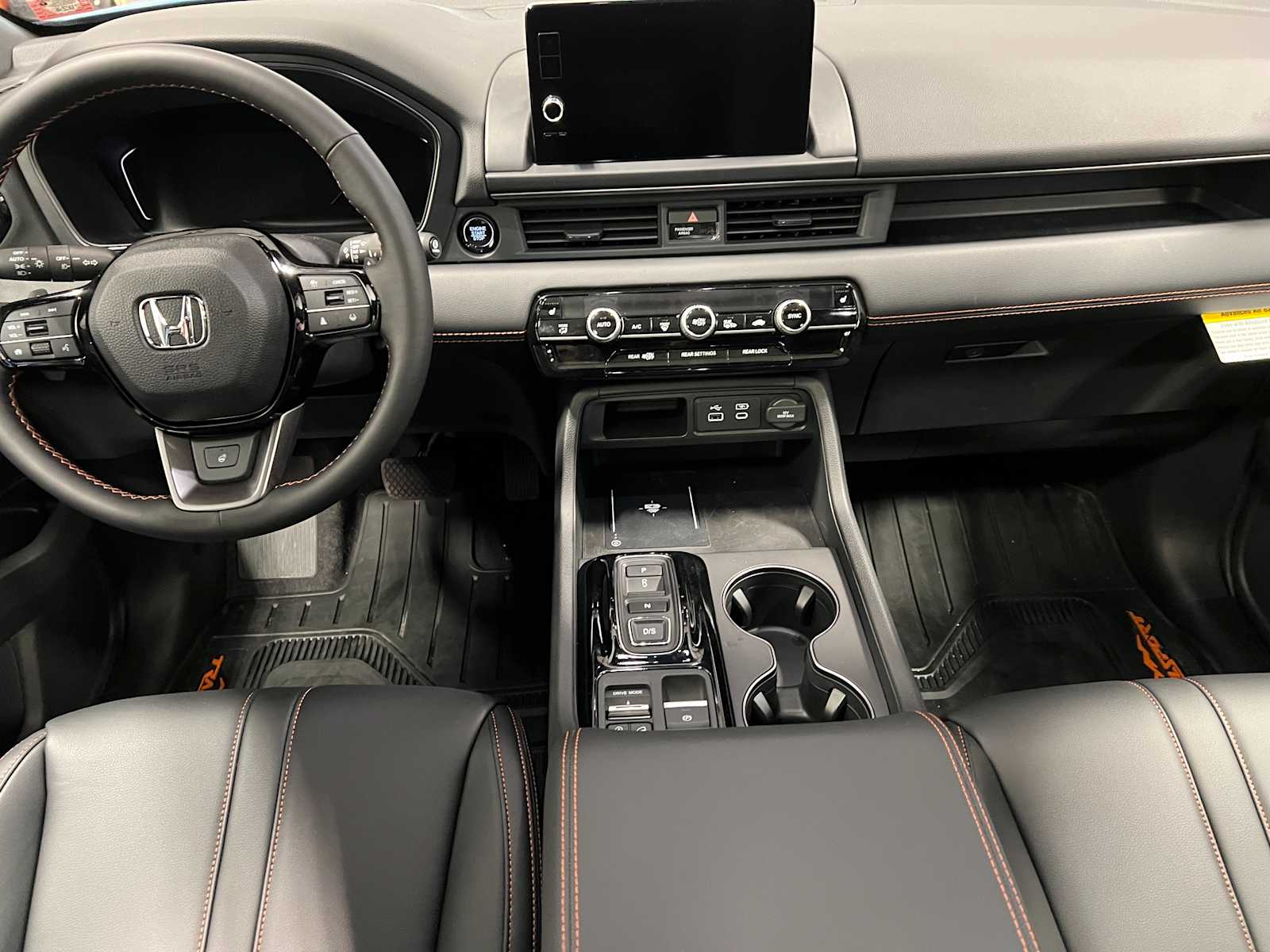Thumbnail: 2025 Honda Pilot - 14