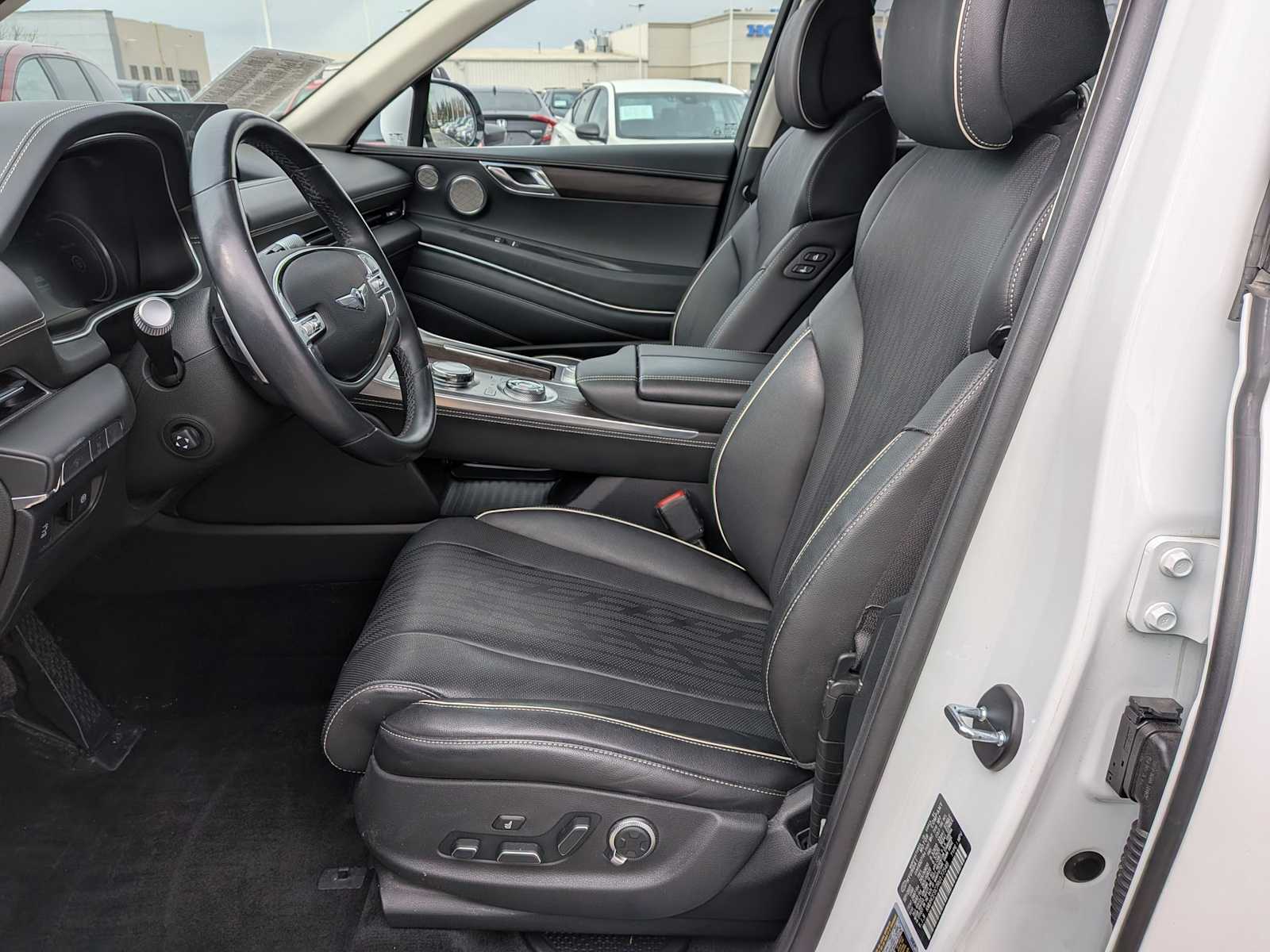 Thumbnail: 2024 Genesis GV80 - 15