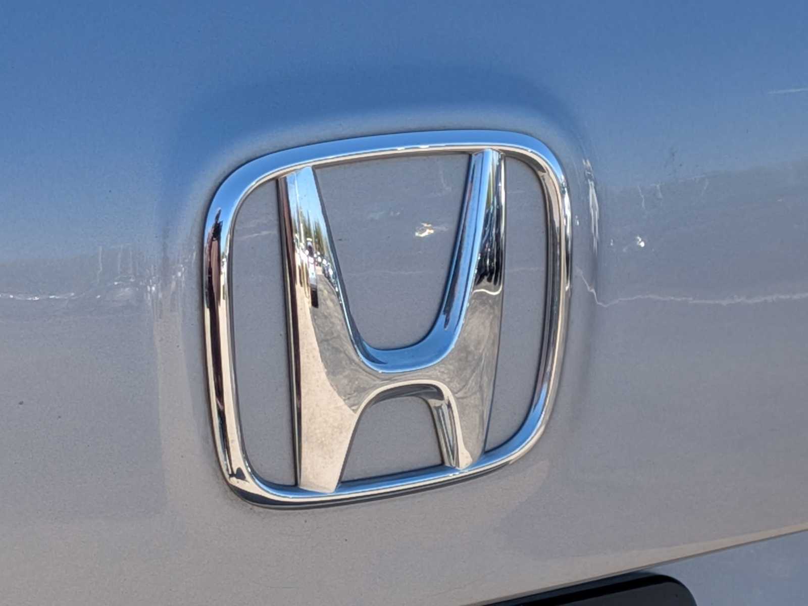 Thumbnail: 2018 Honda Pilot - 12