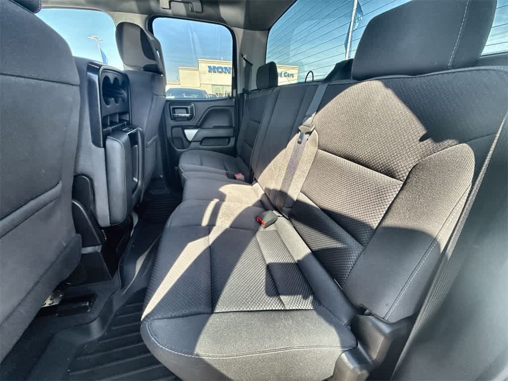 Thumbnail: 2019 Chevrolet Silverado 1500 - 18