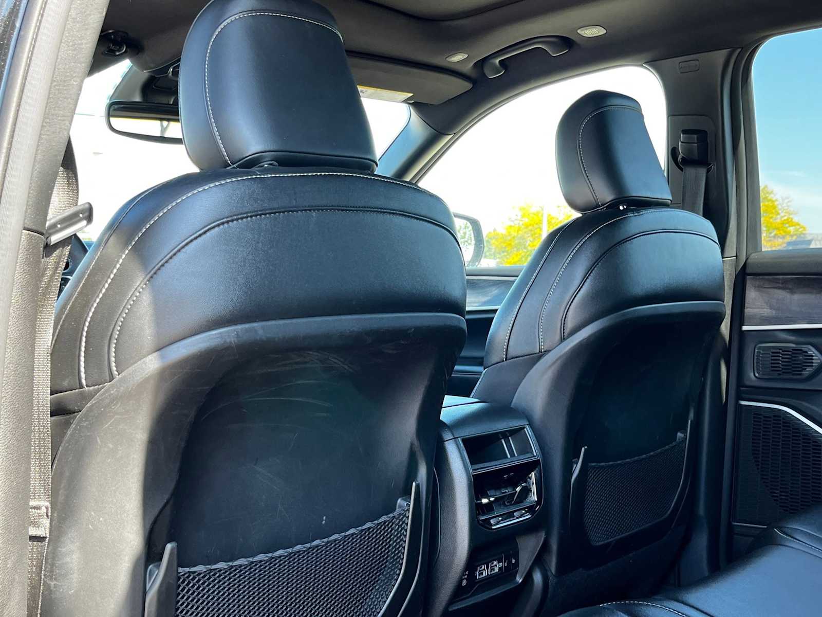 Thumbnail: 2024 Jeep Grand Cherokee - 14