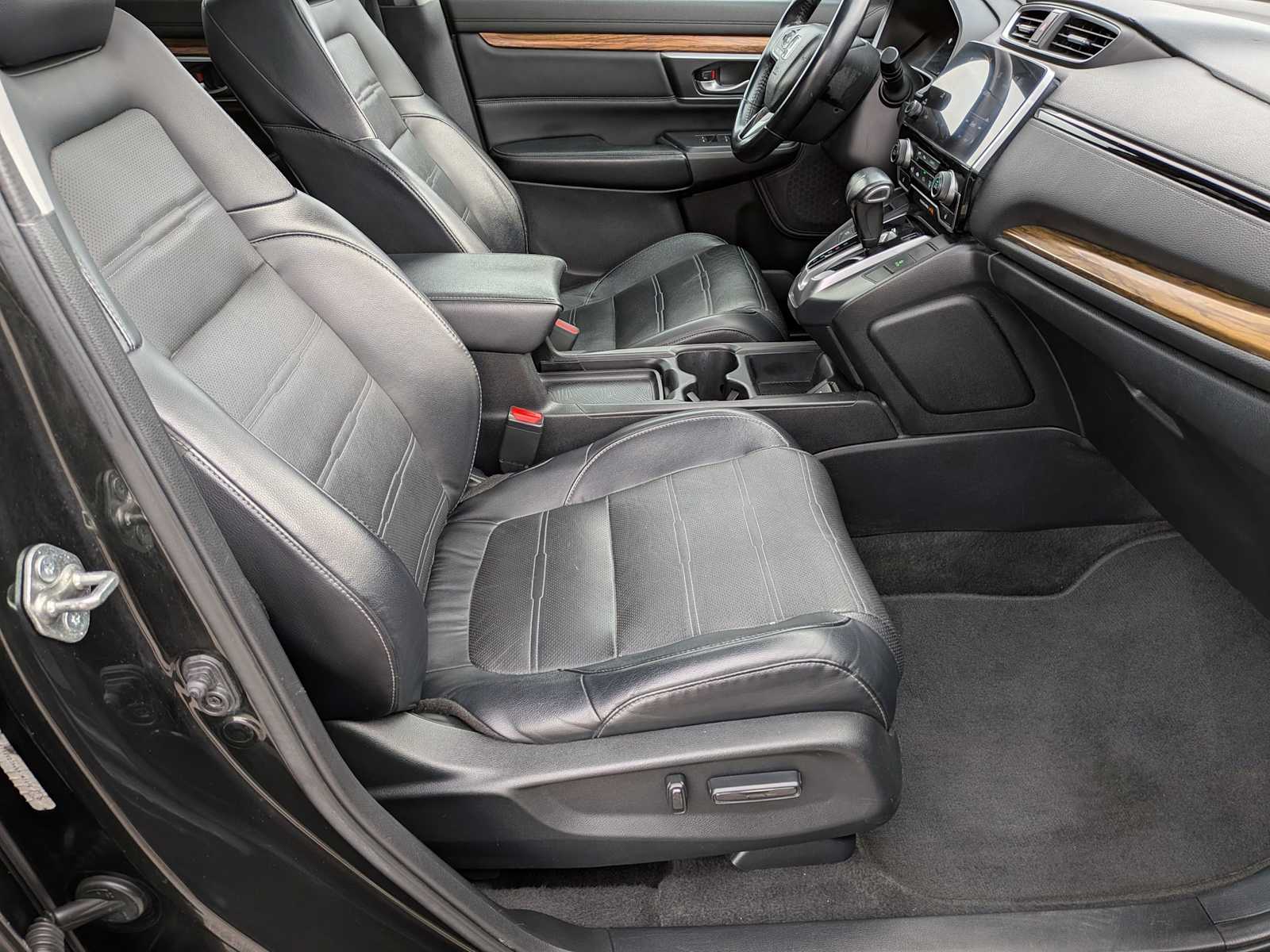 Thumbnail: 2017 Honda CR-V - 21