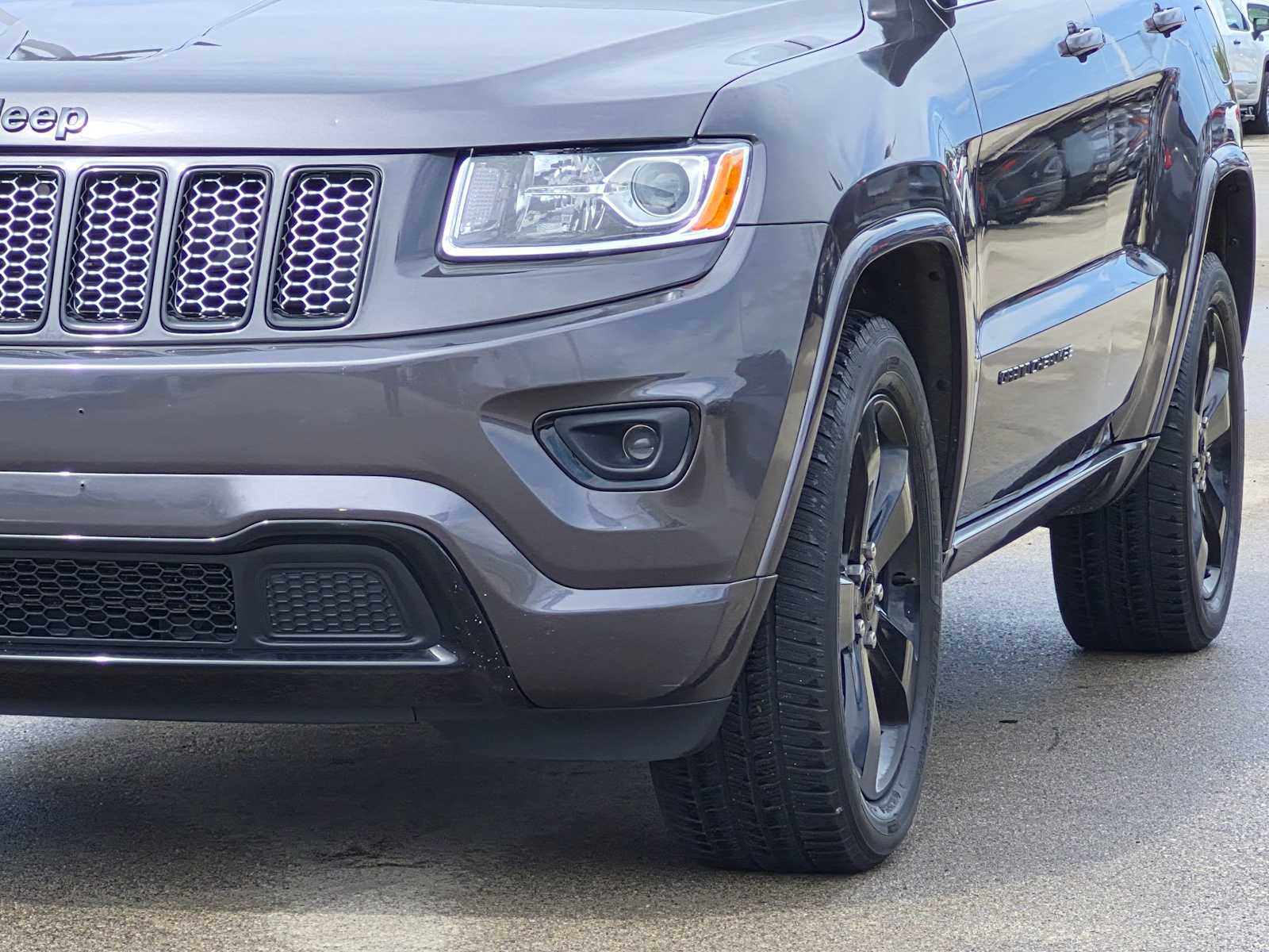 Thumbnail: 2014 Jeep Grand Cherokee - 10