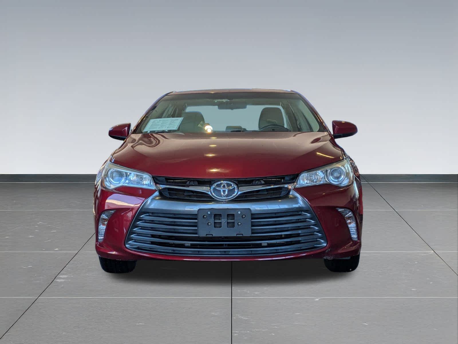 Thumbnail: 2015 Toyota Camry - 9