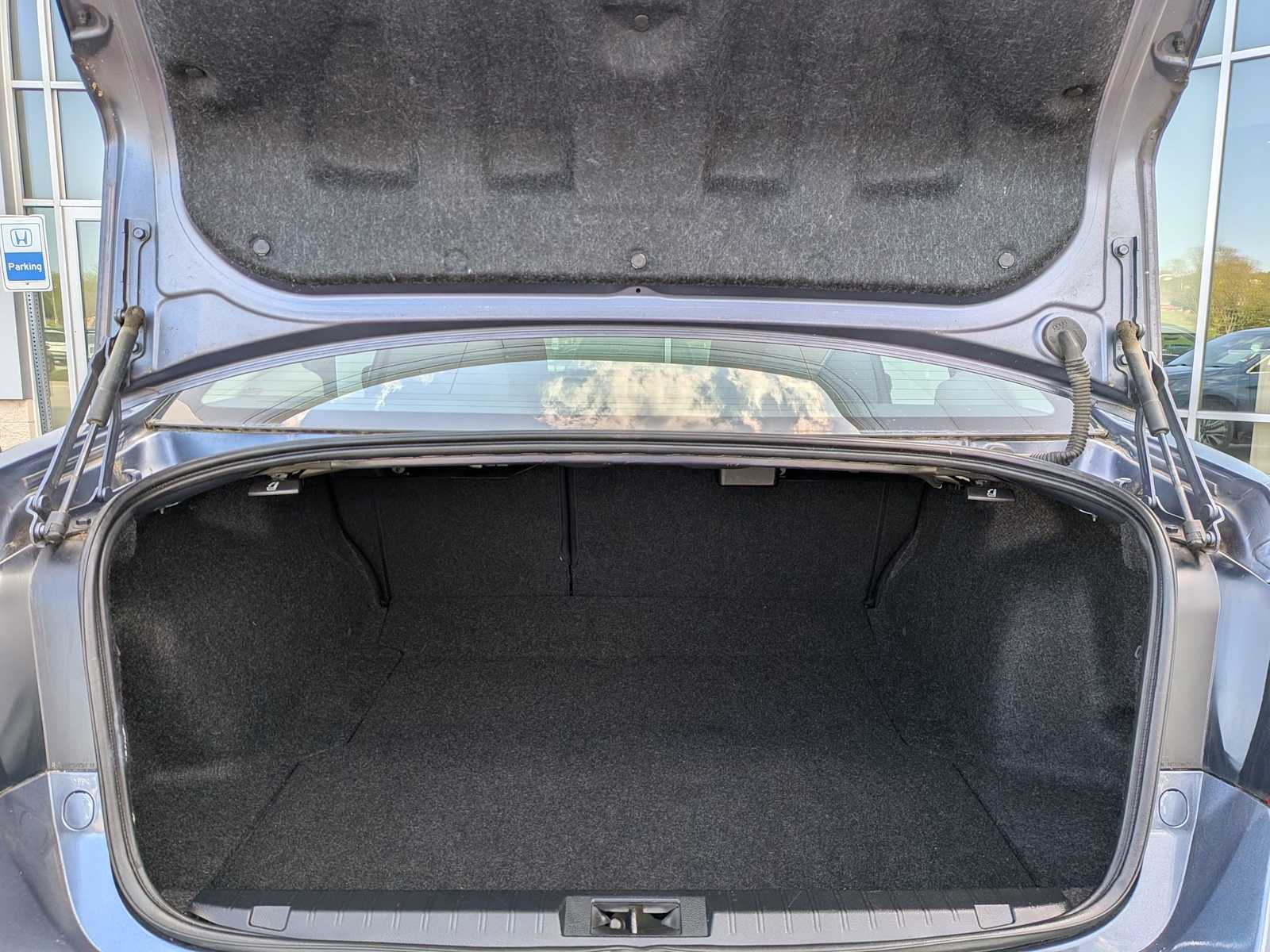 Thumbnail: 2018 Subaru Legacy - 32