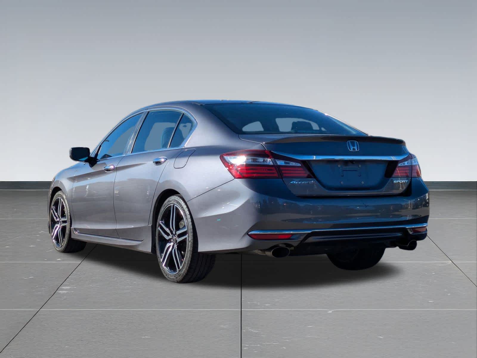 Thumbnail: 2016 Honda Accord - 4