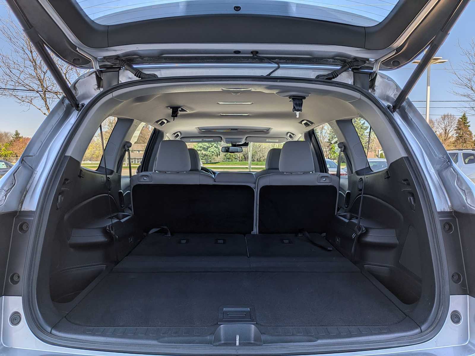 Thumbnail: 2018 Honda Pilot - 32