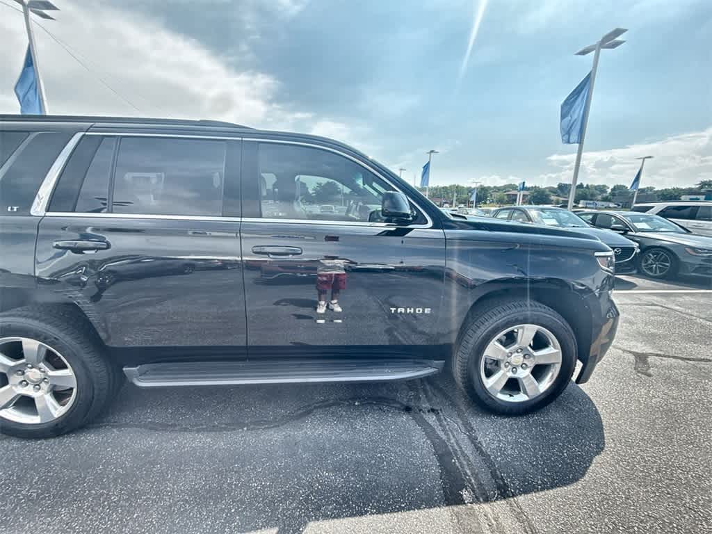 Thumbnail: 2019 Chevrolet Tahoe - 8