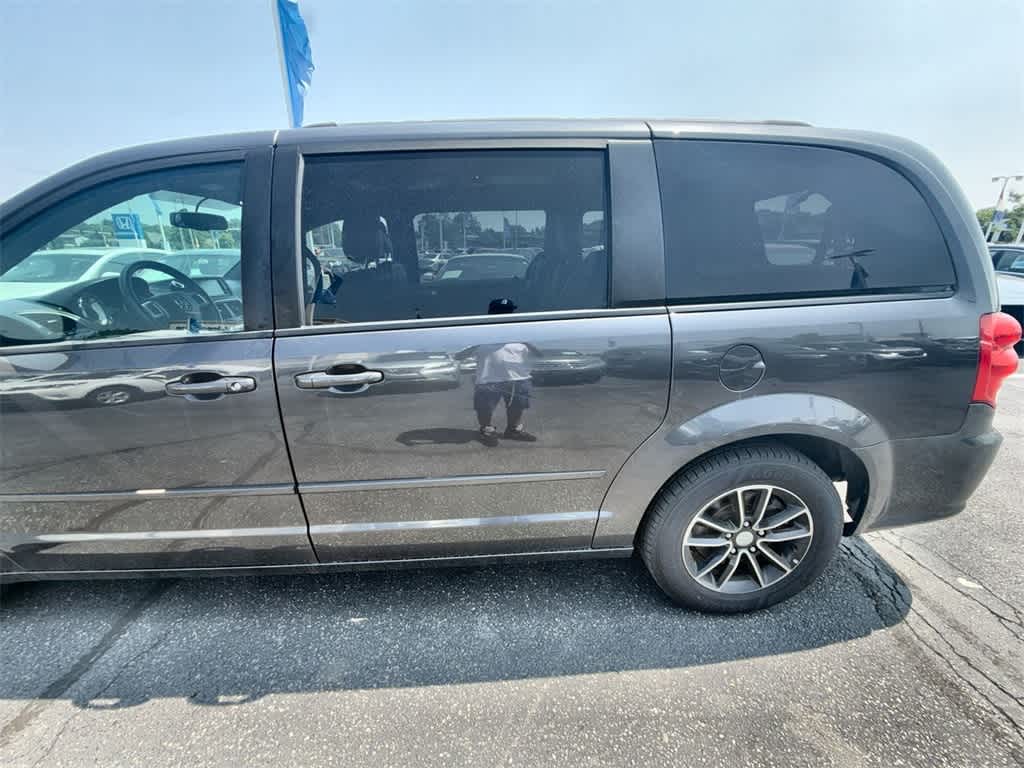 2017 Dodge Grand Caravan GT 4